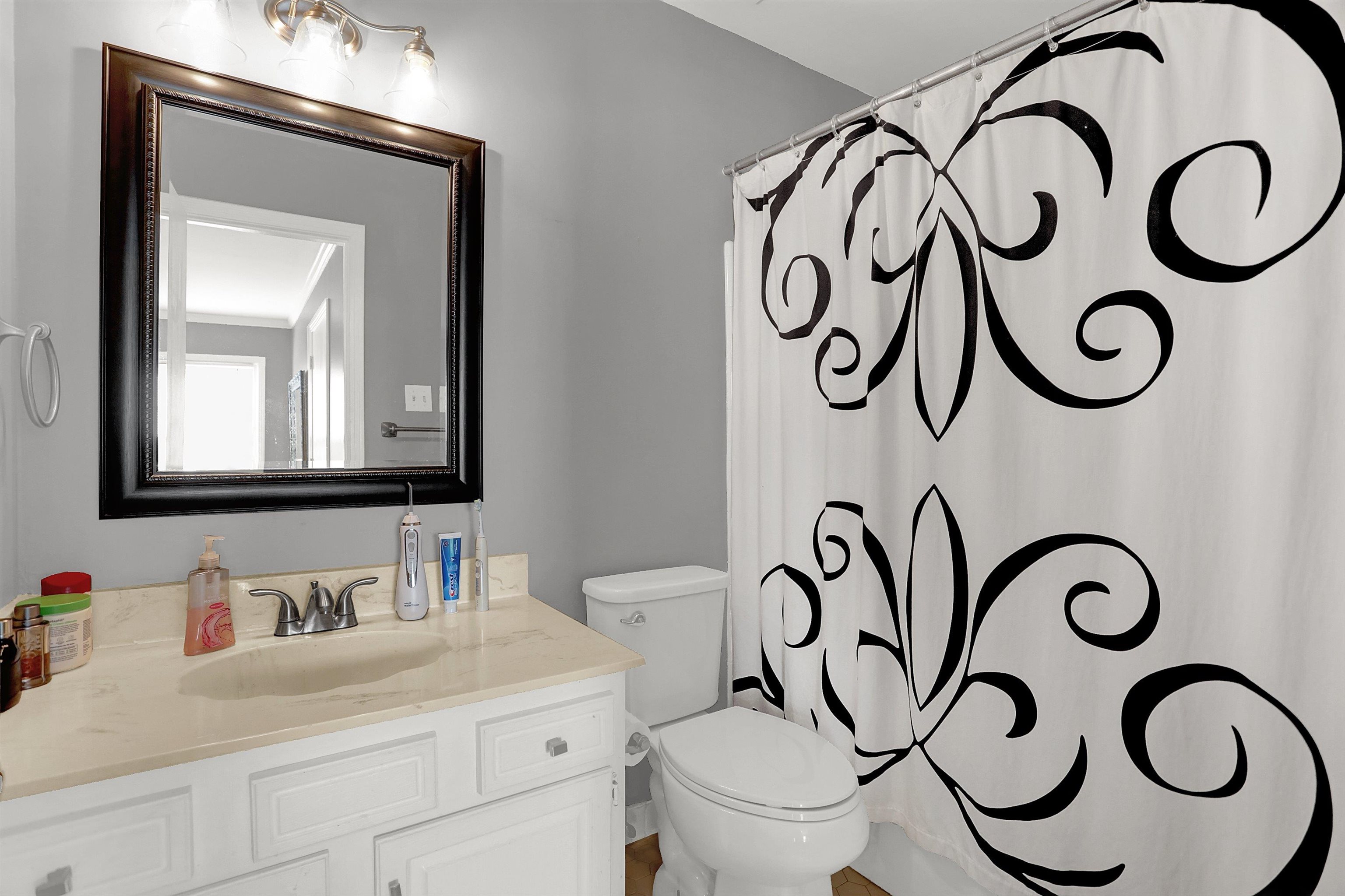 6971 FORDS STATION DR