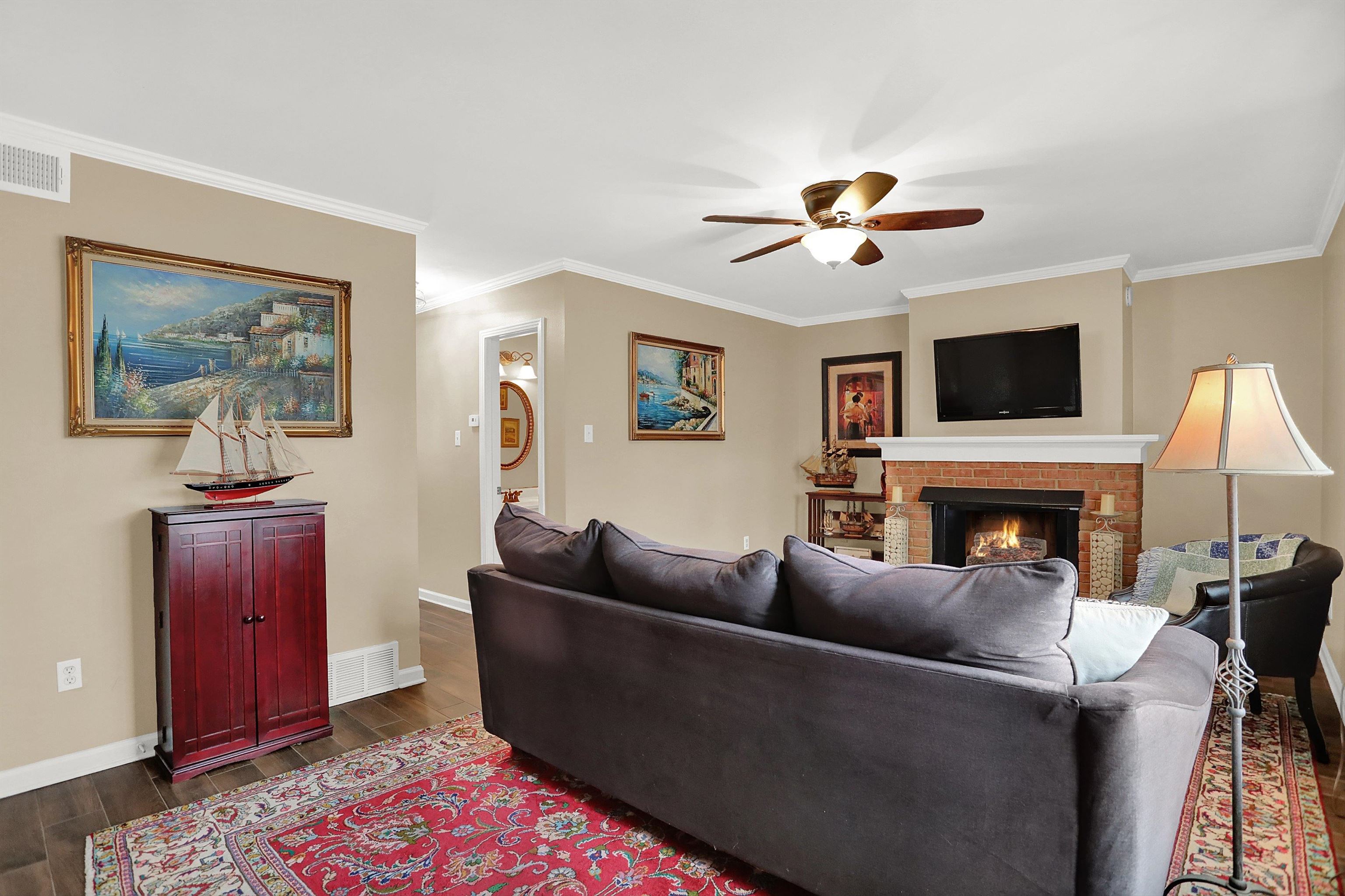 6971 FORDS STATION DR