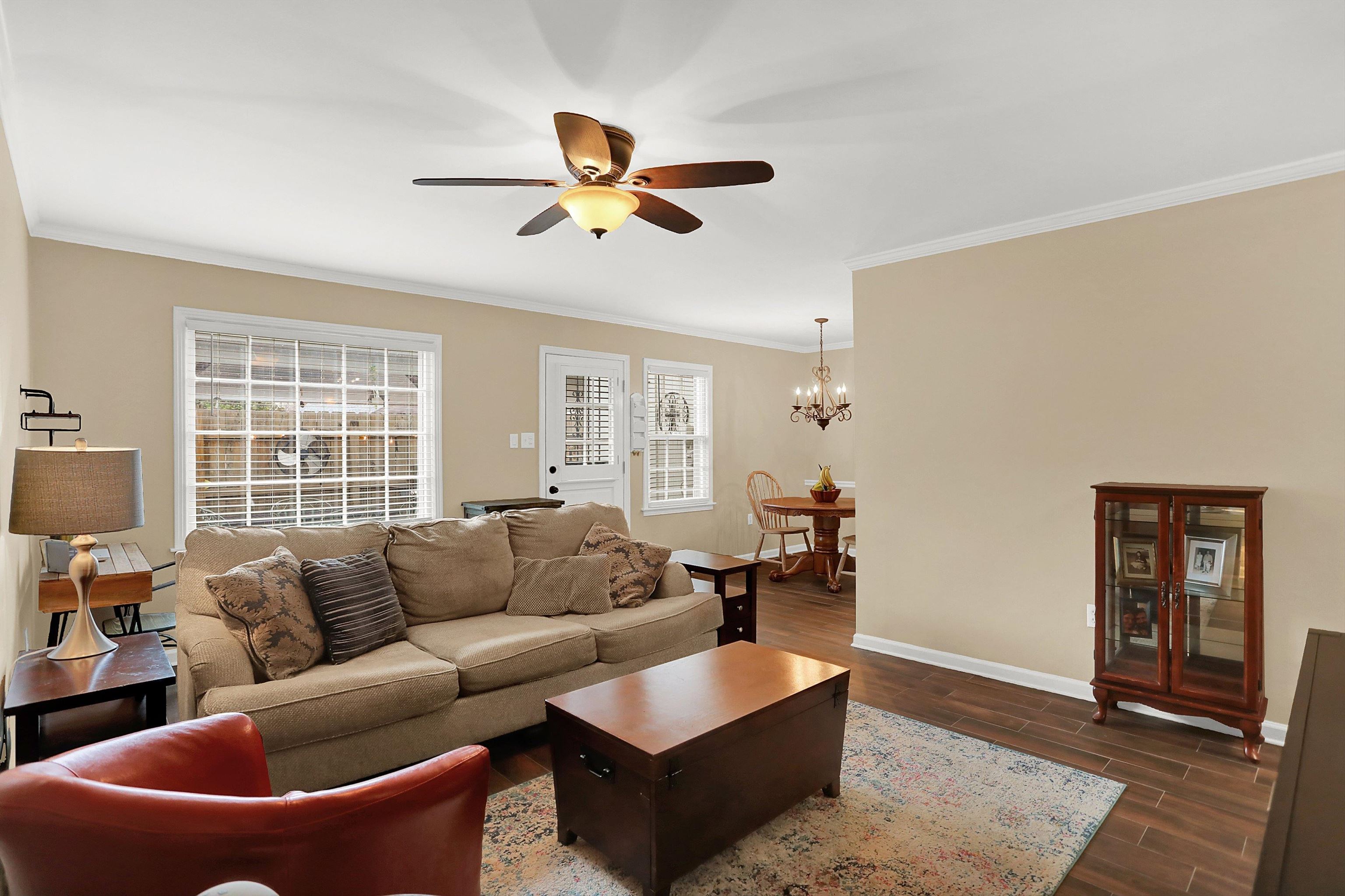 6971 FORDS STATION DR