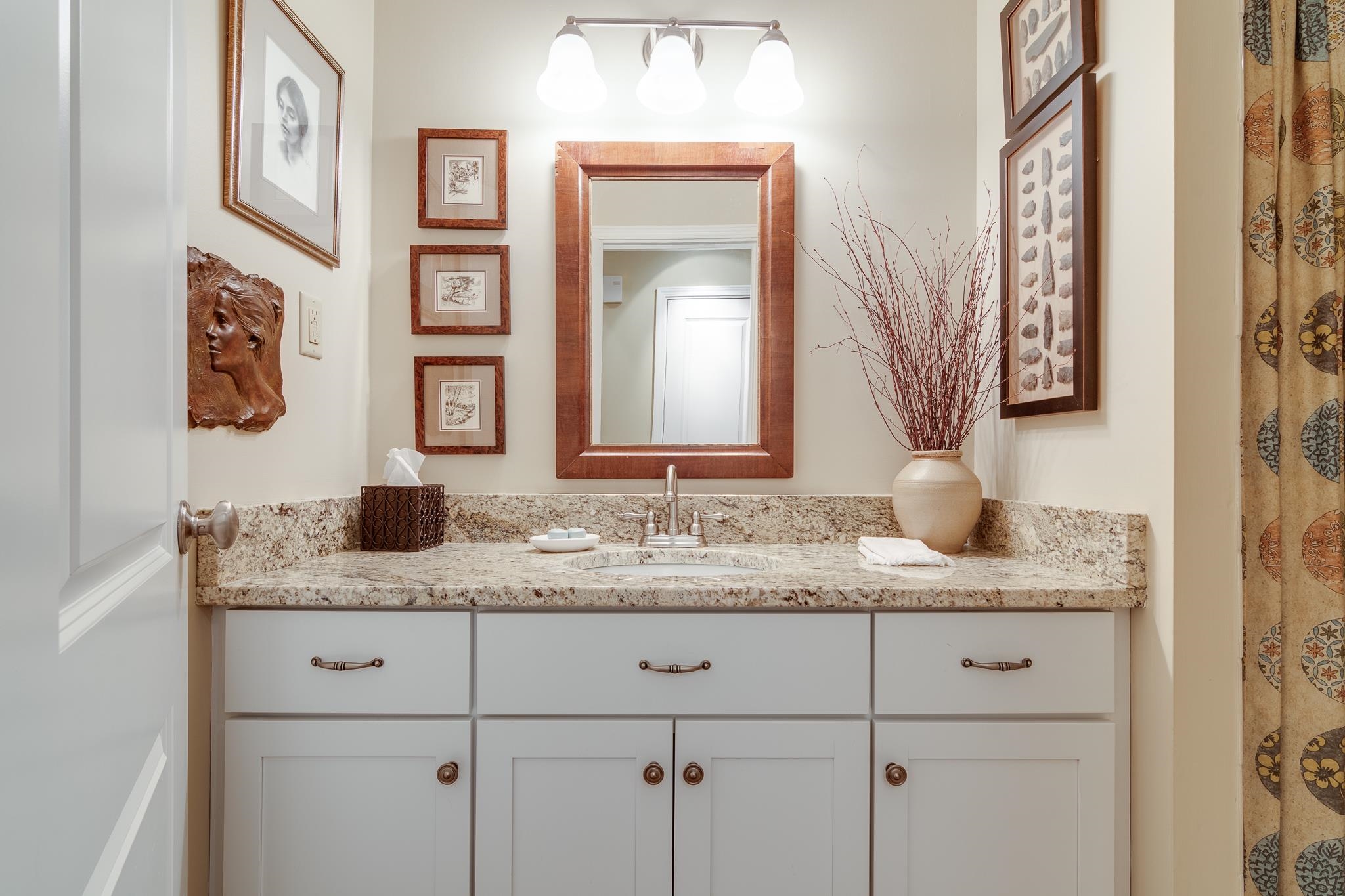 232 S HIGHLAND ST Unit: 908