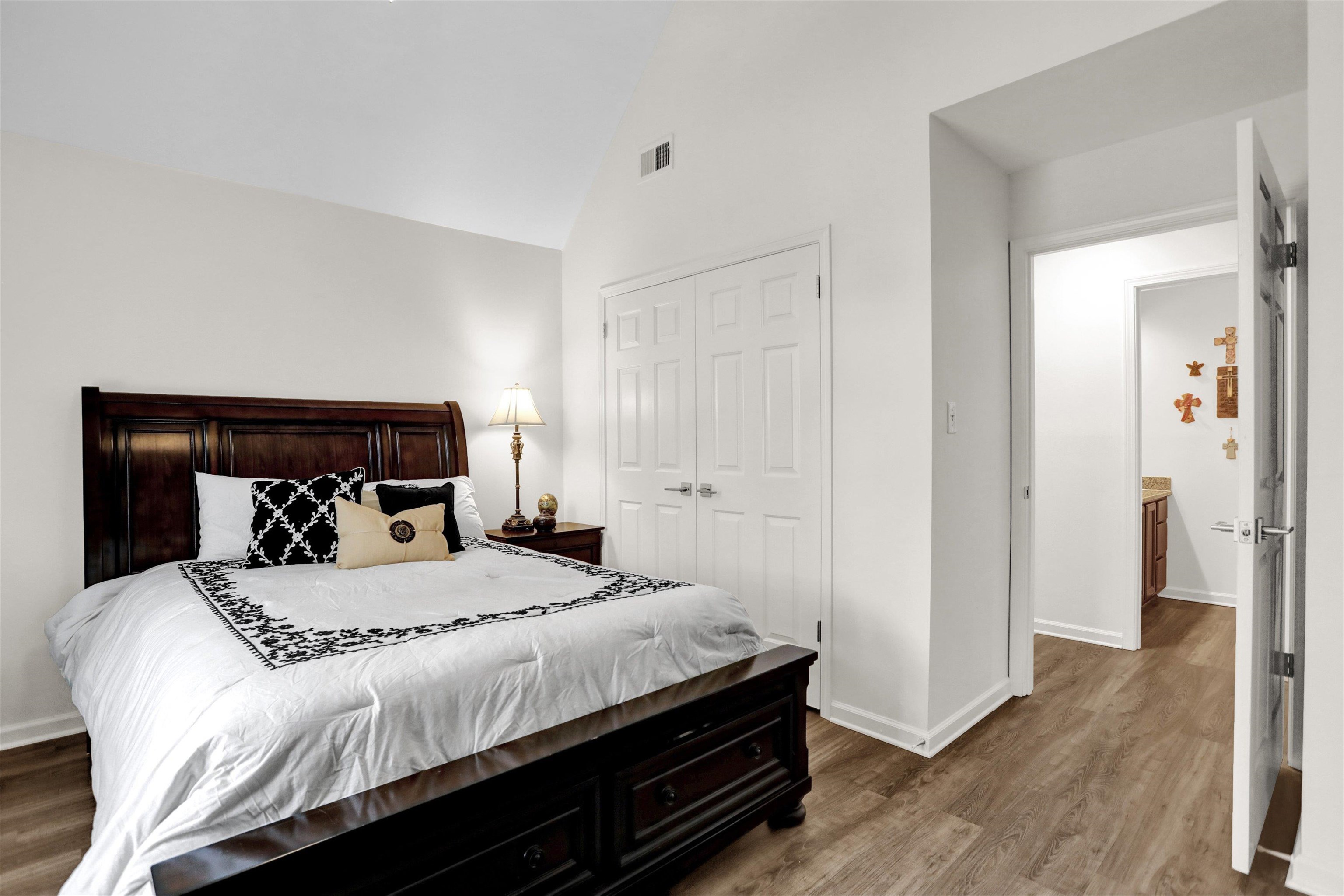 8560 W PARK TRAIL DR Unit: 8560