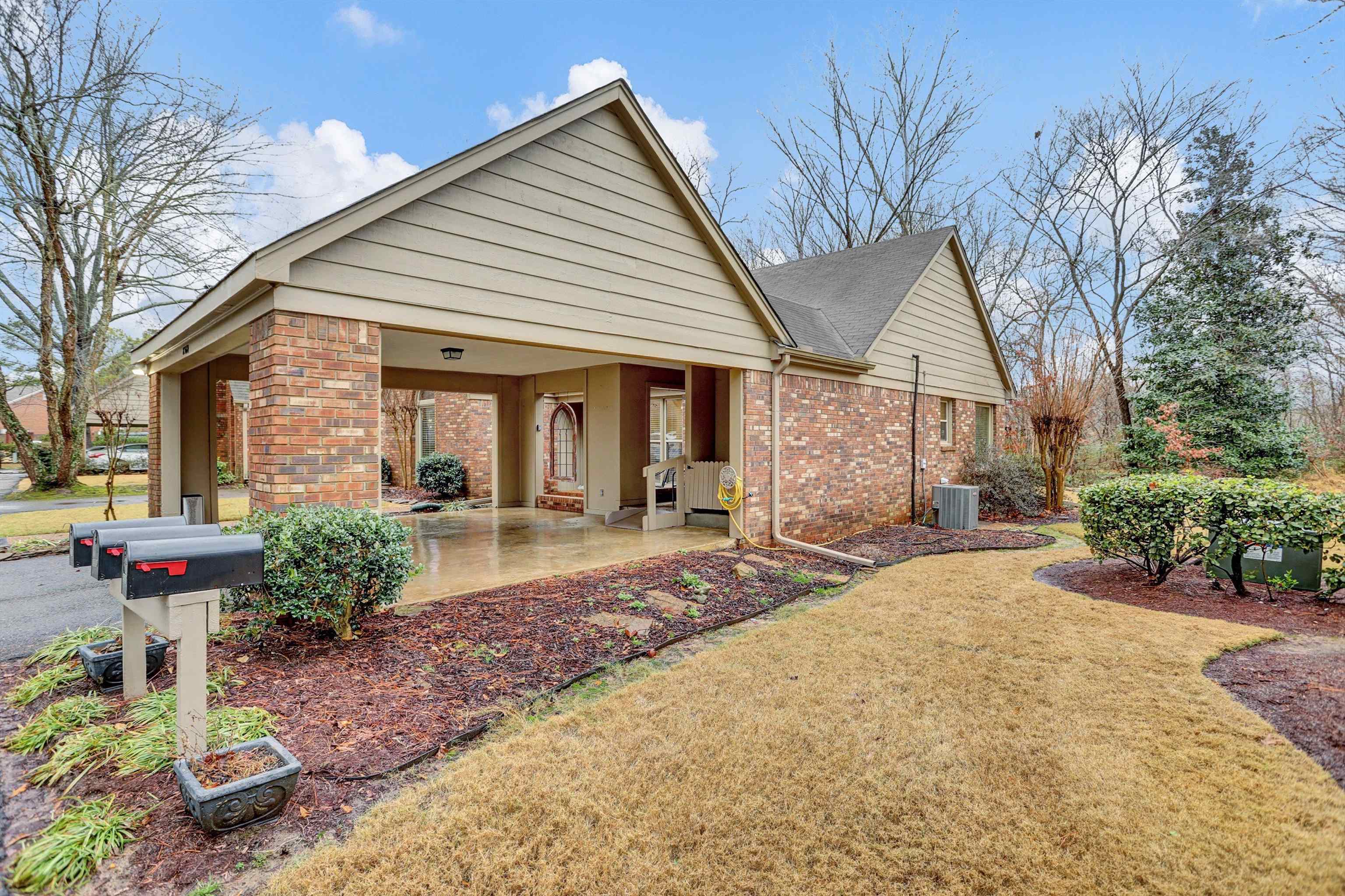 8560 W PARK TRAIL DR Unit: 8560