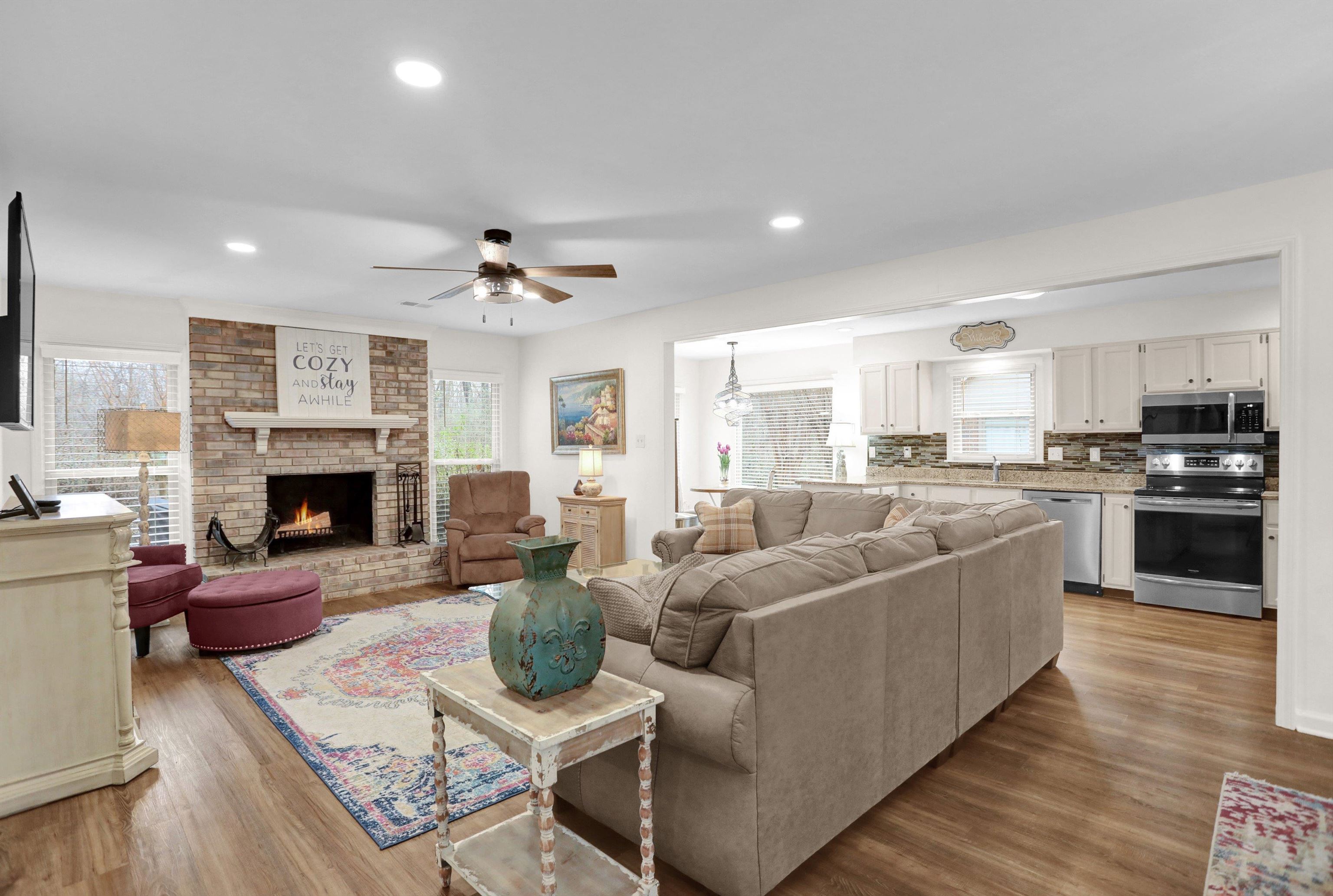 8560 W PARK TRAIL DR Unit: 8560