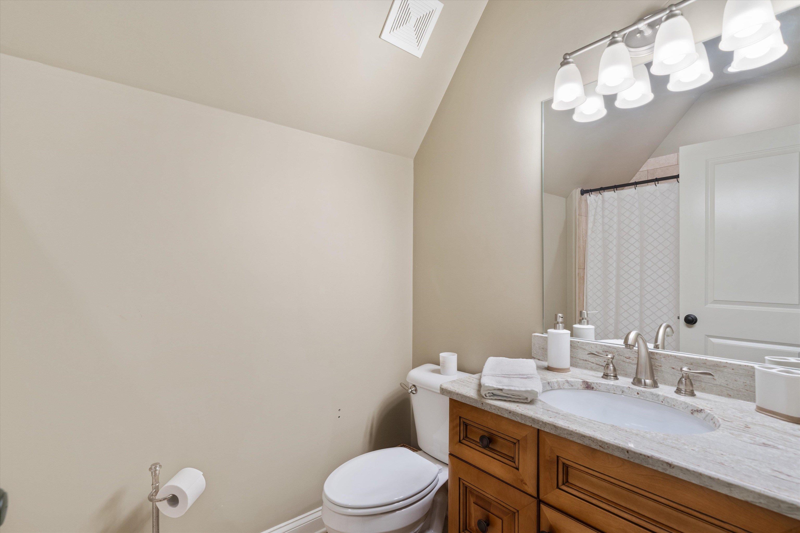 4751 COLONIAL GREEN PL