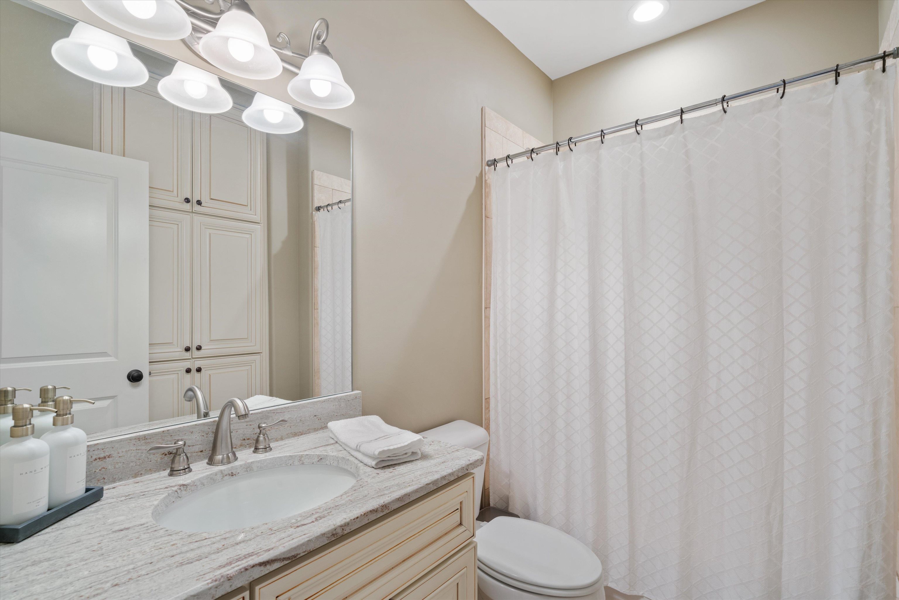 4751 COLONIAL GREEN PL