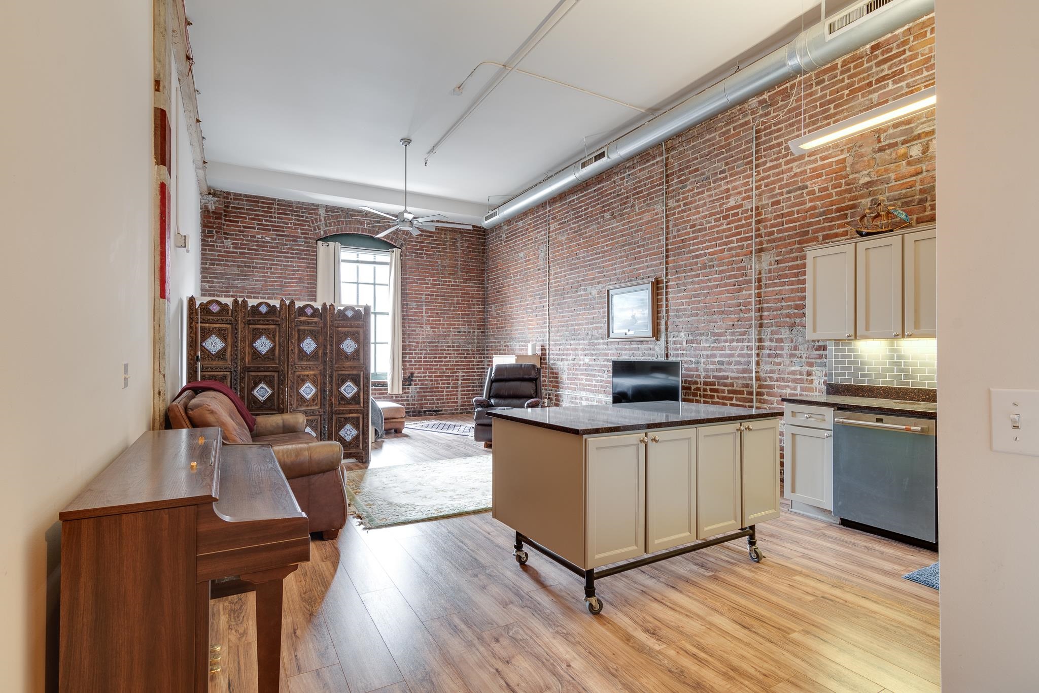 505 TENNESSEE ST Unit: 307