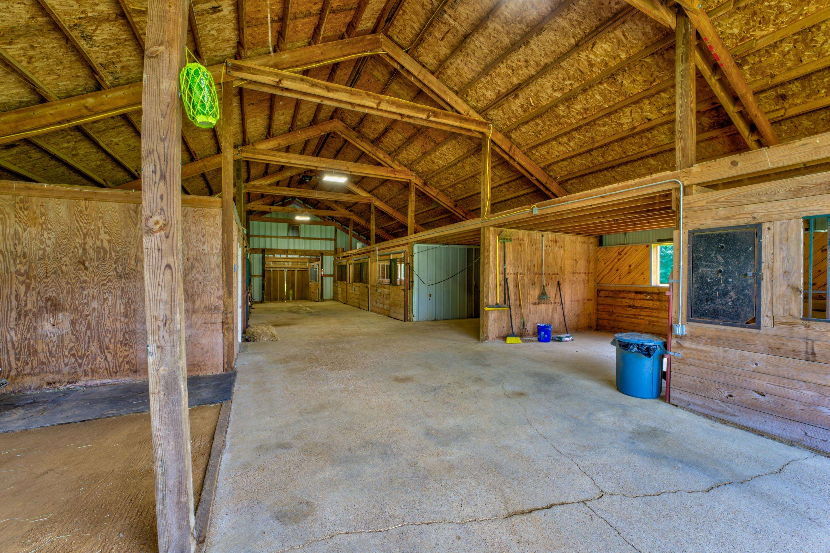 2165 LATTING HILLS CV