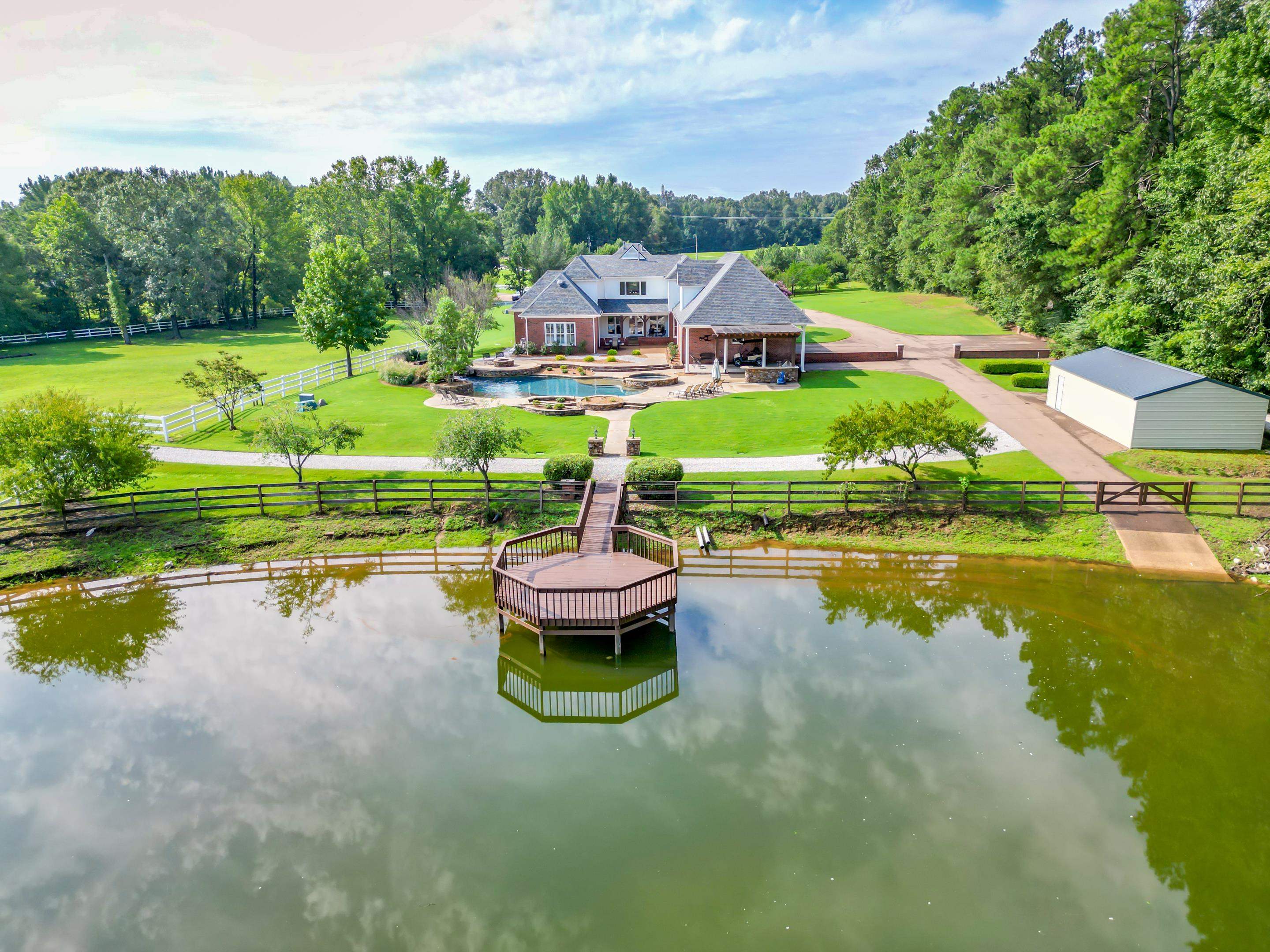 2165 LATTING HILLS CV