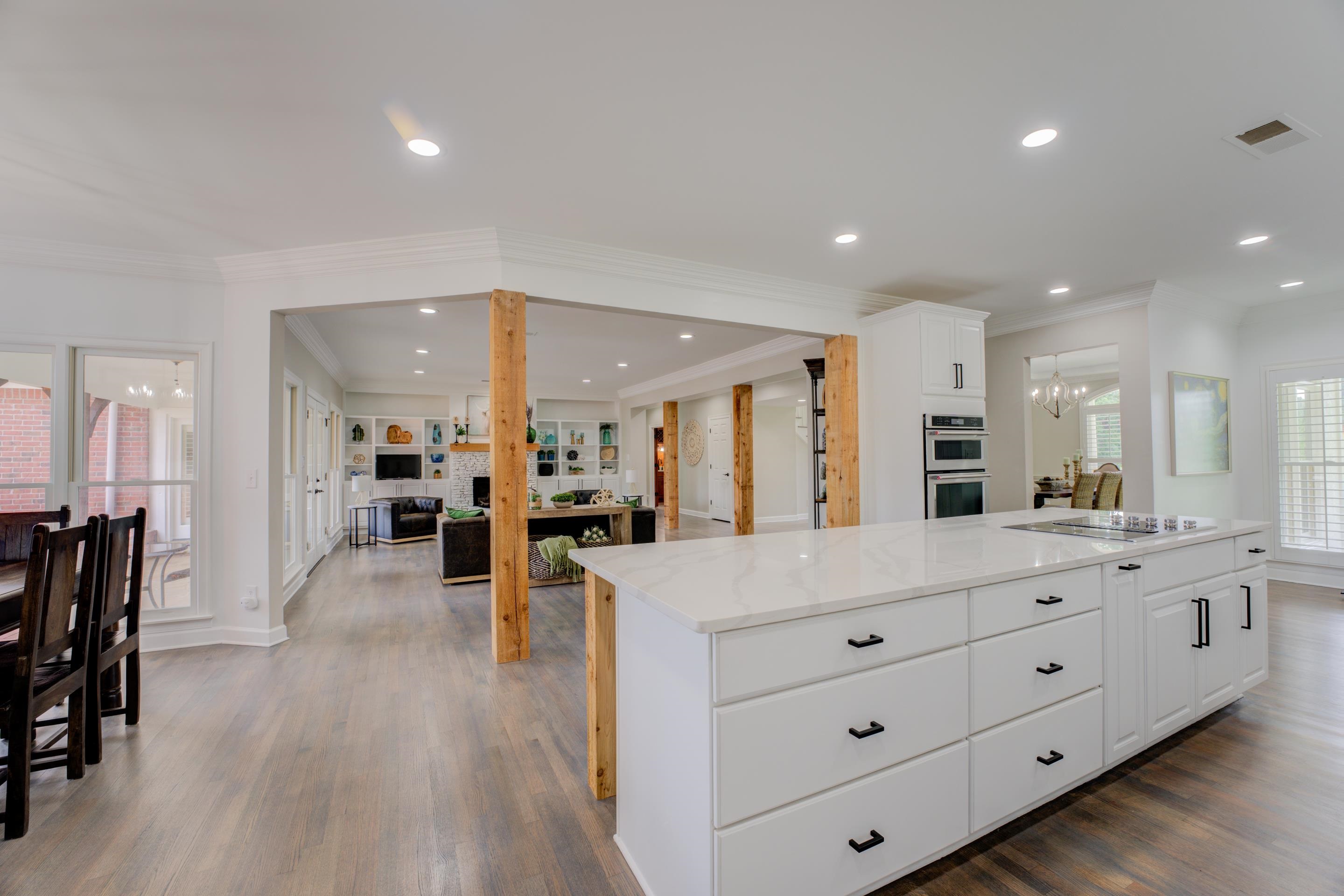 2165 LATTING HILLS CV