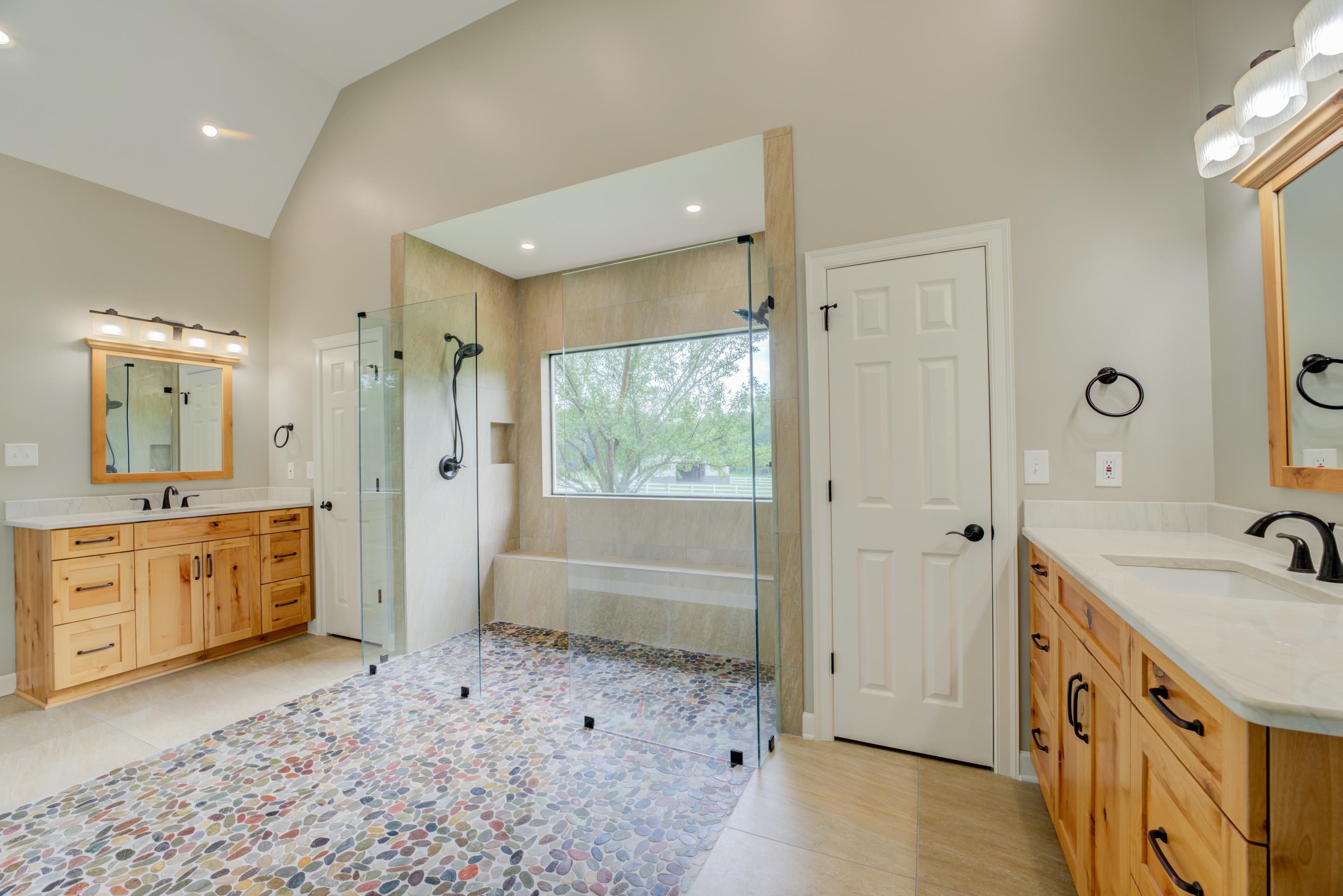 2165 LATTING HILLS CV