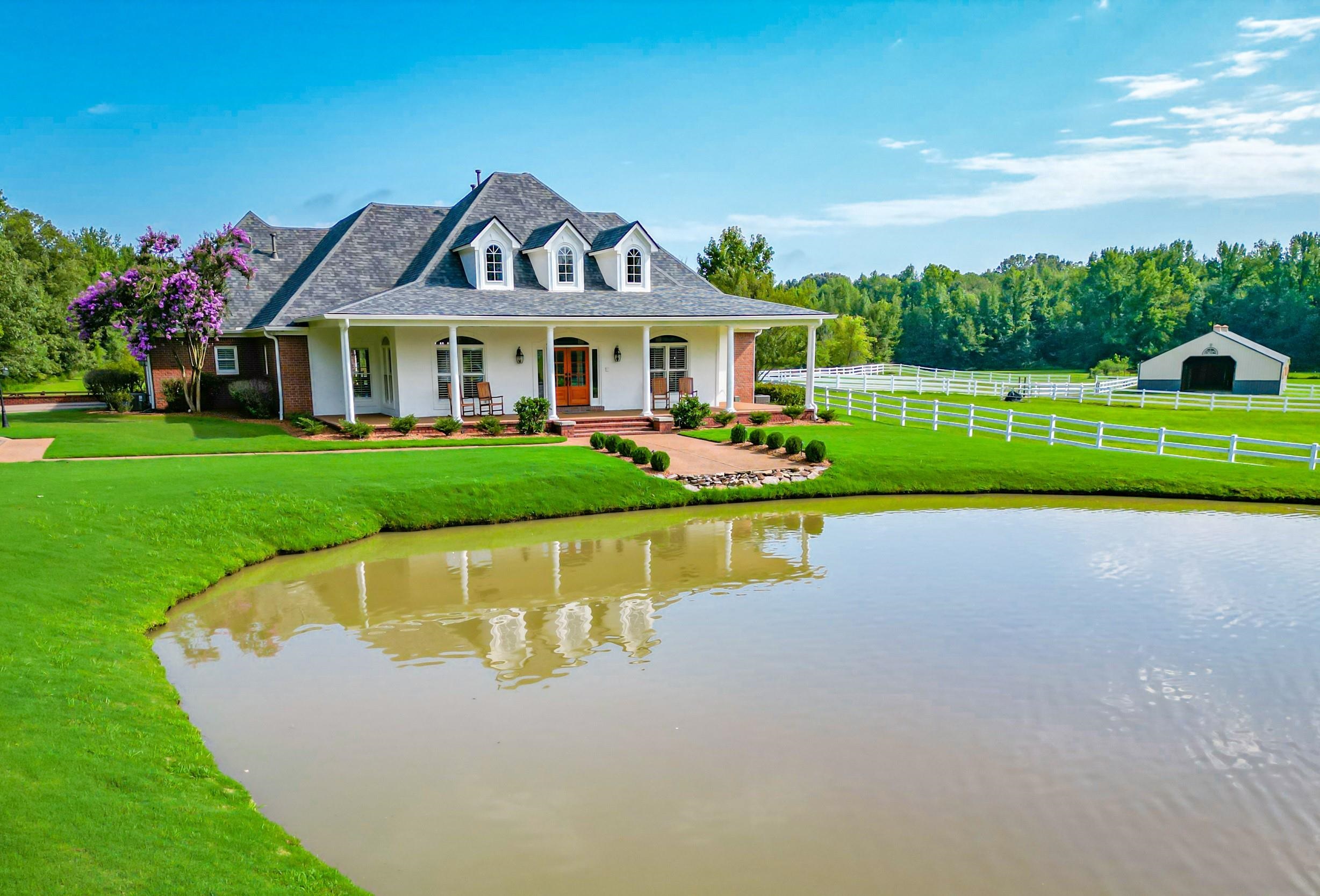 2165 LATTING HILLS CV