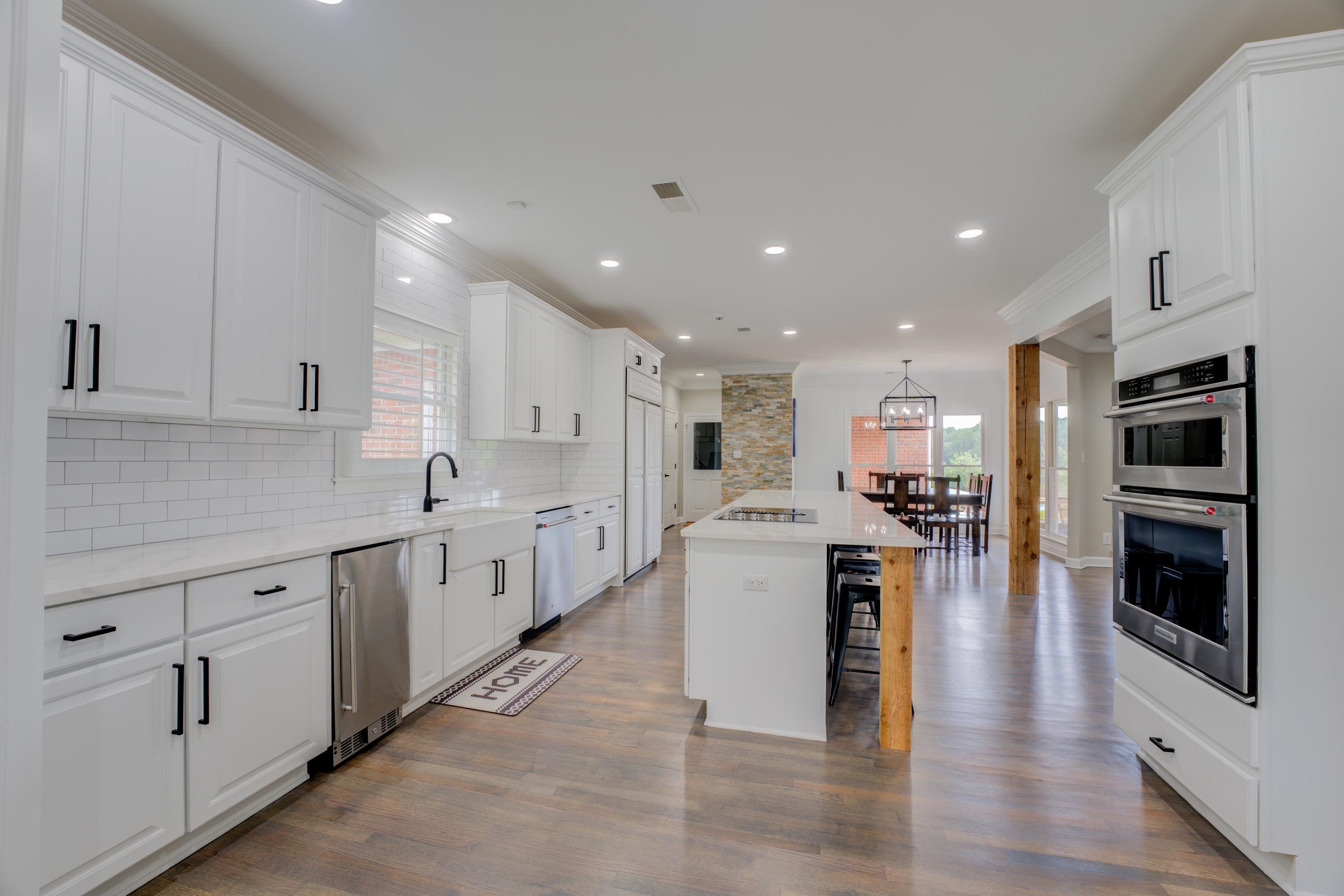 2165 LATTING HILLS CV