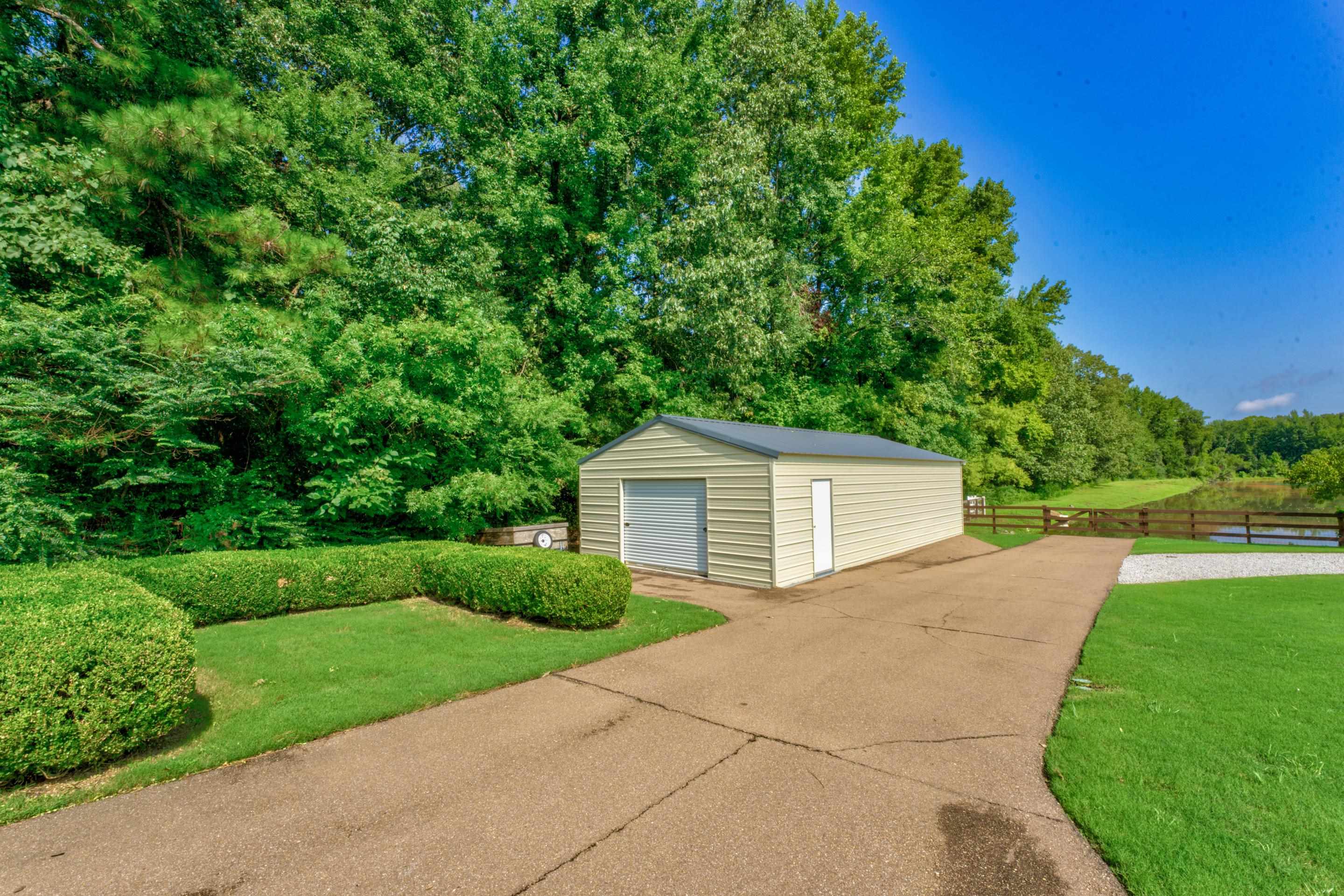 2165 LATTING HILLS CV