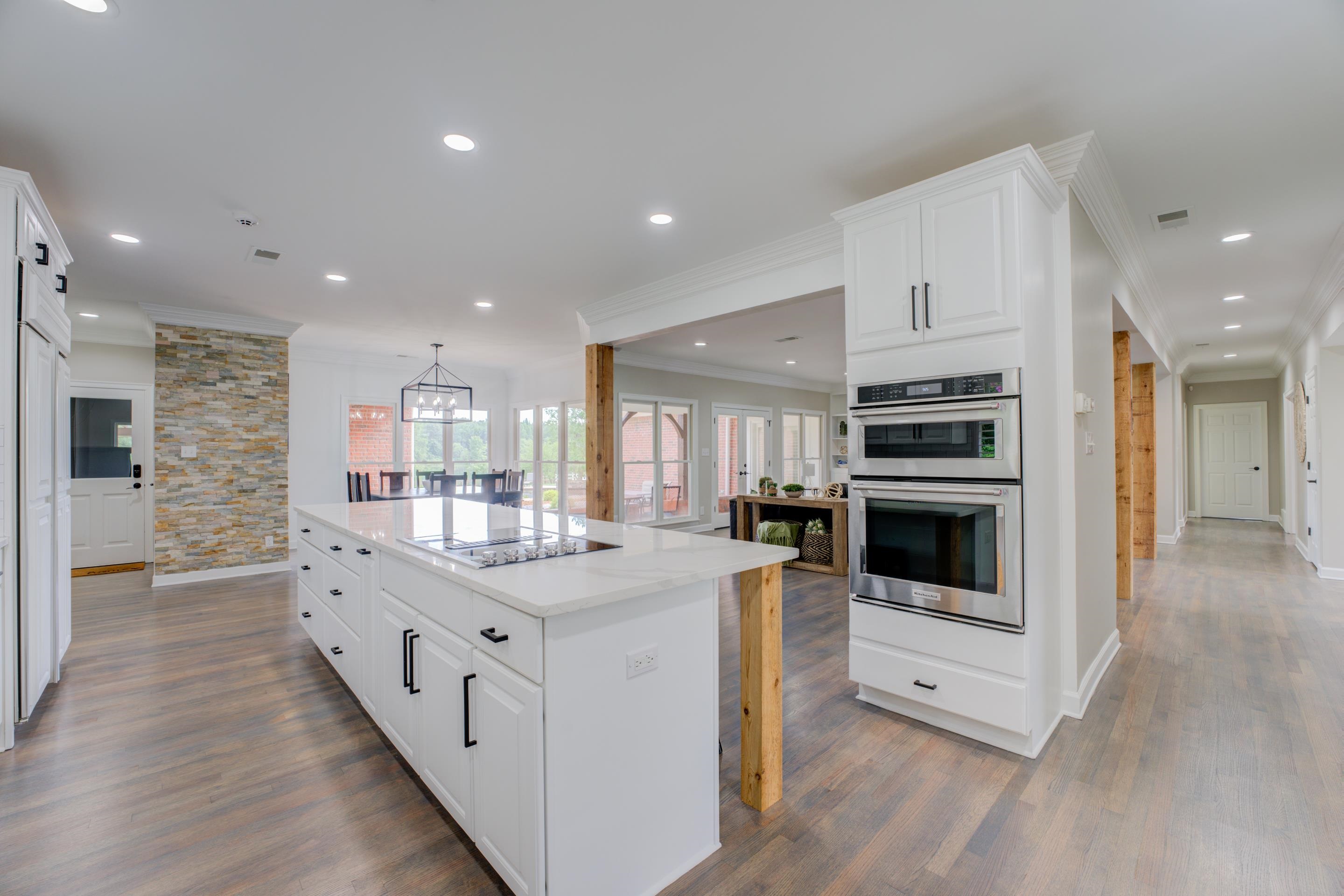 2165 LATTING HILLS CV