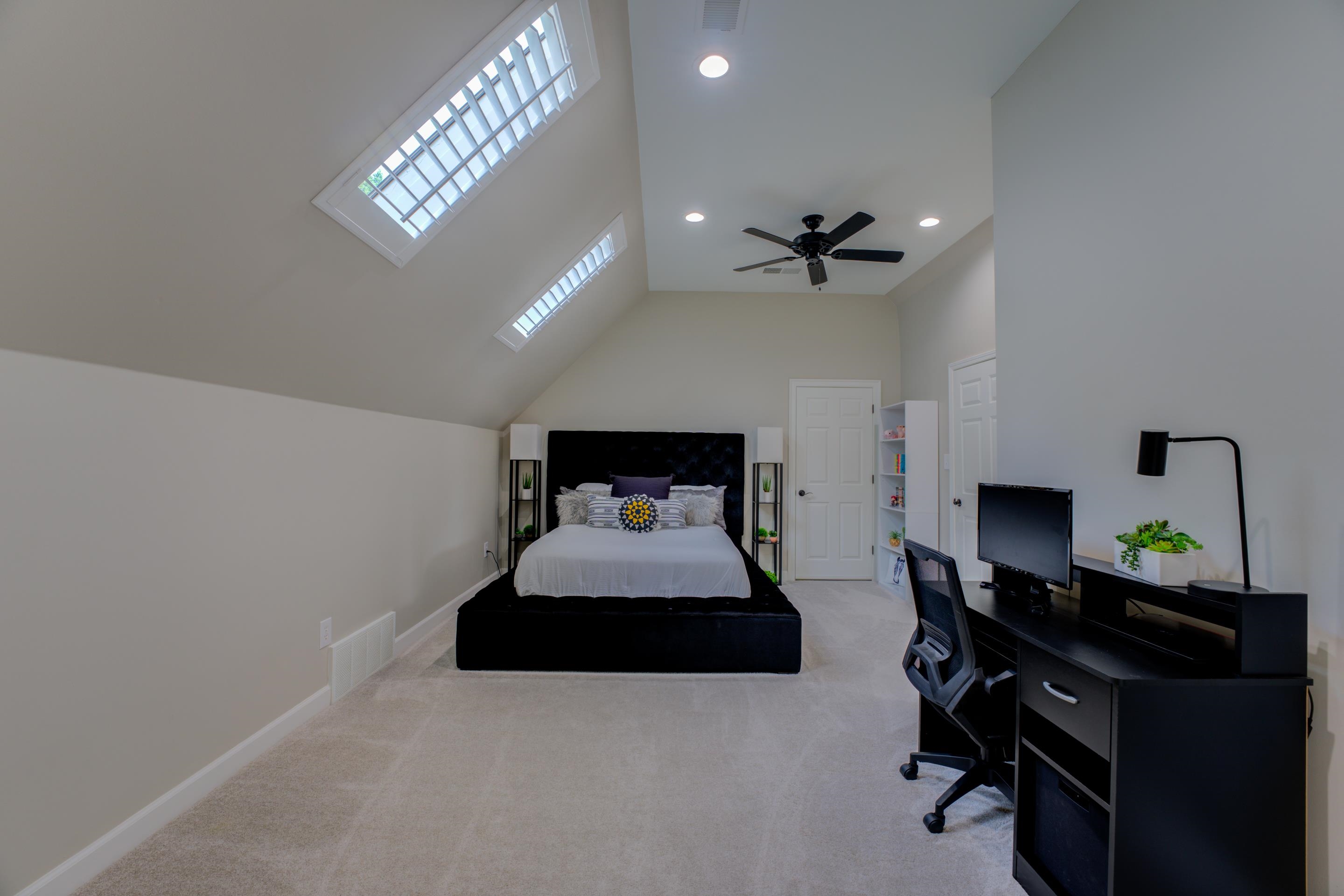 2165 LATTING HILLS CV