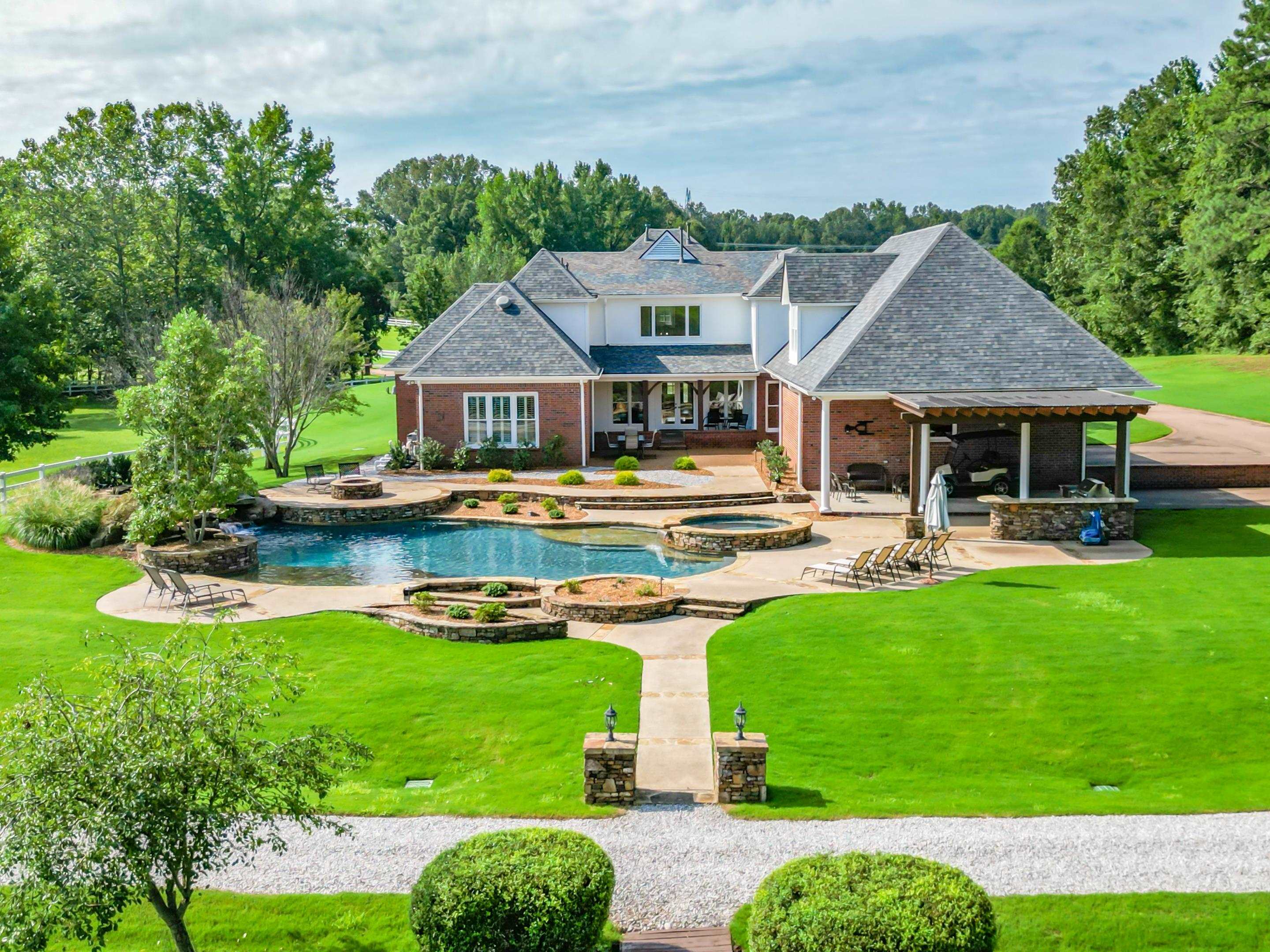 2165 LATTING HILLS CV