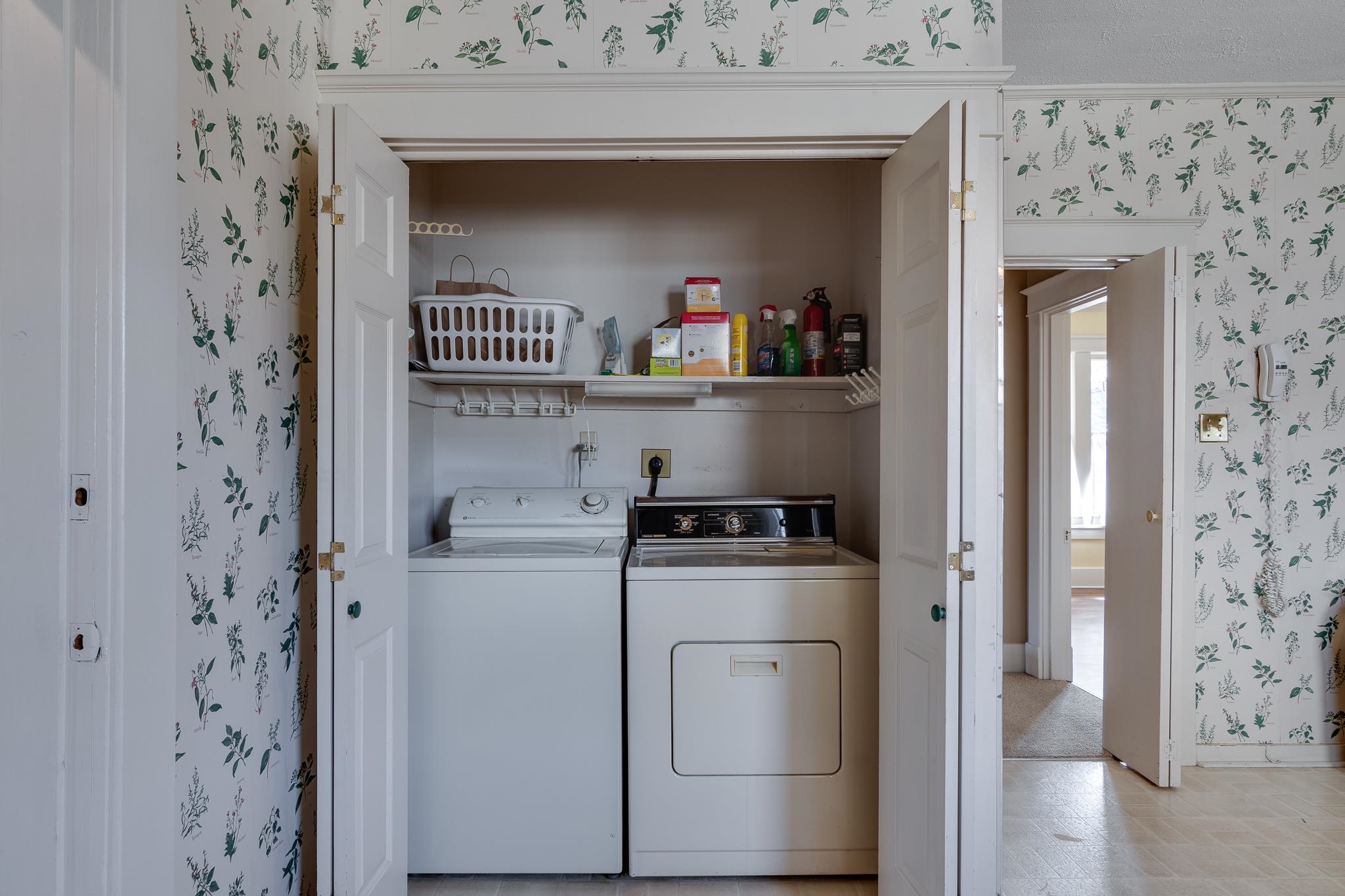 1766 EASTMORELAND AVE