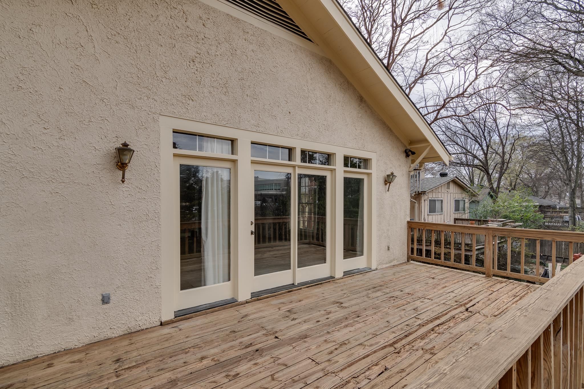 1766 EASTMORELAND AVE