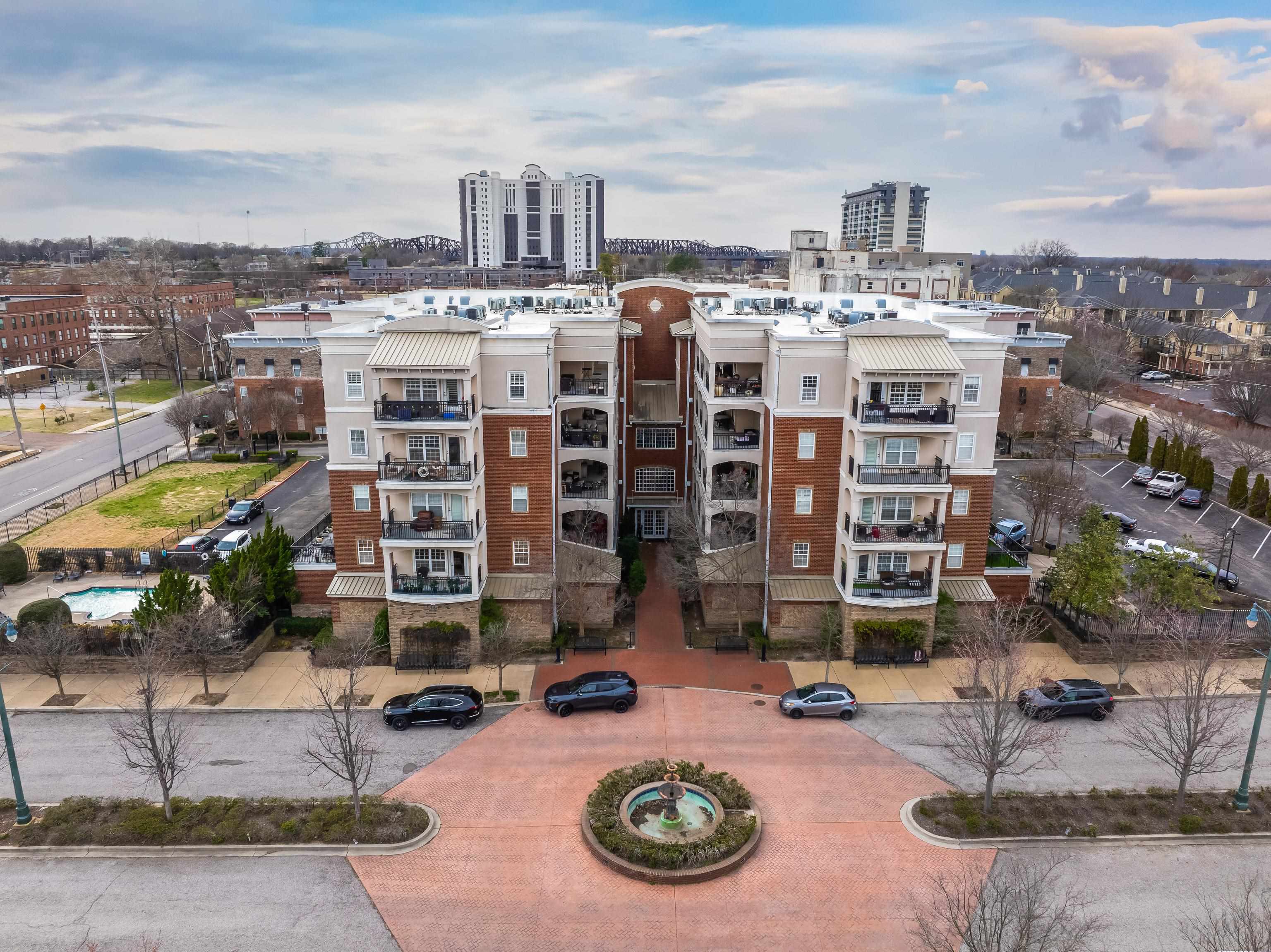 665 TENNESSEE ST Unit: 305