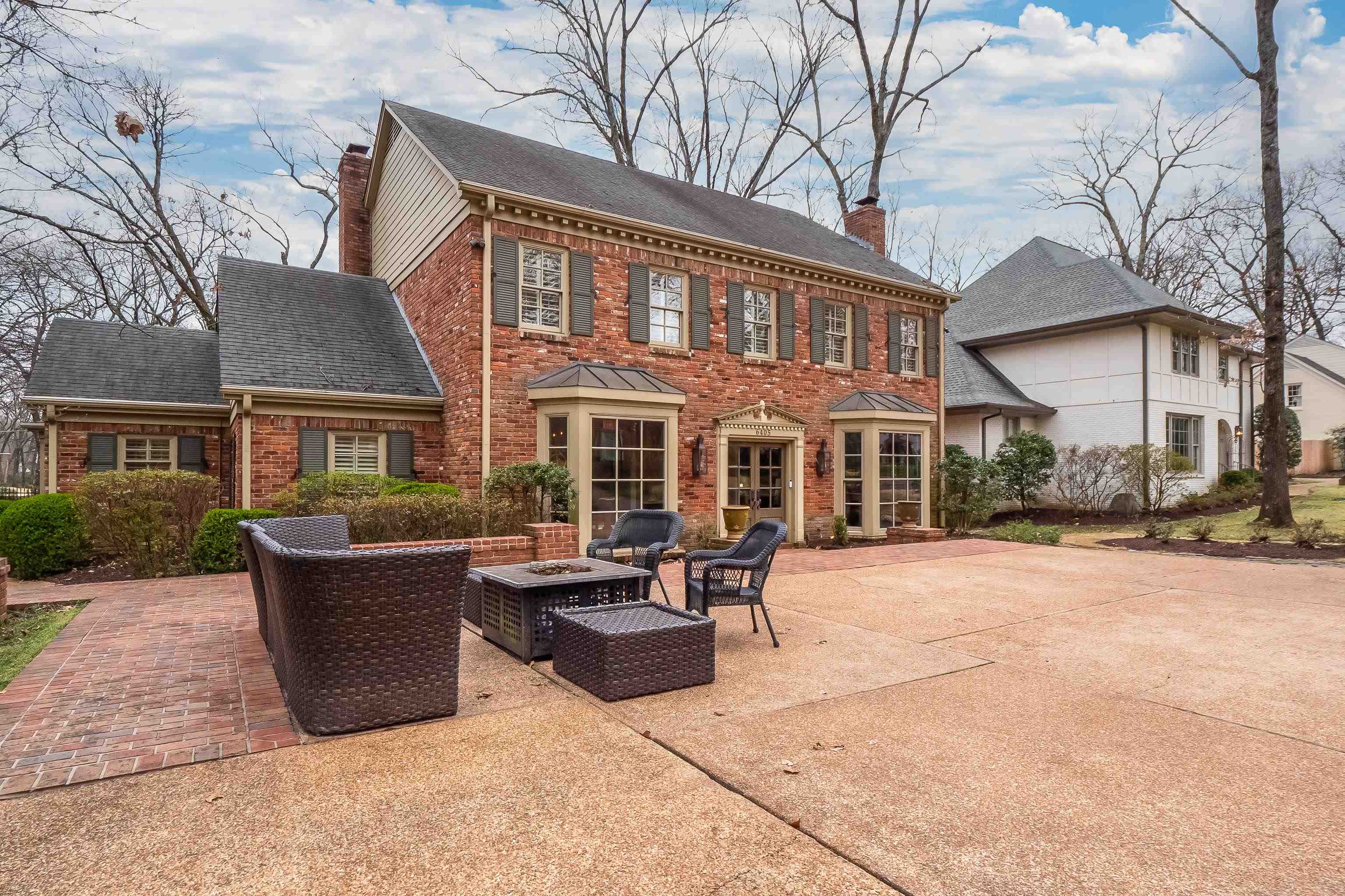 6405 KIRBY OAKS DR