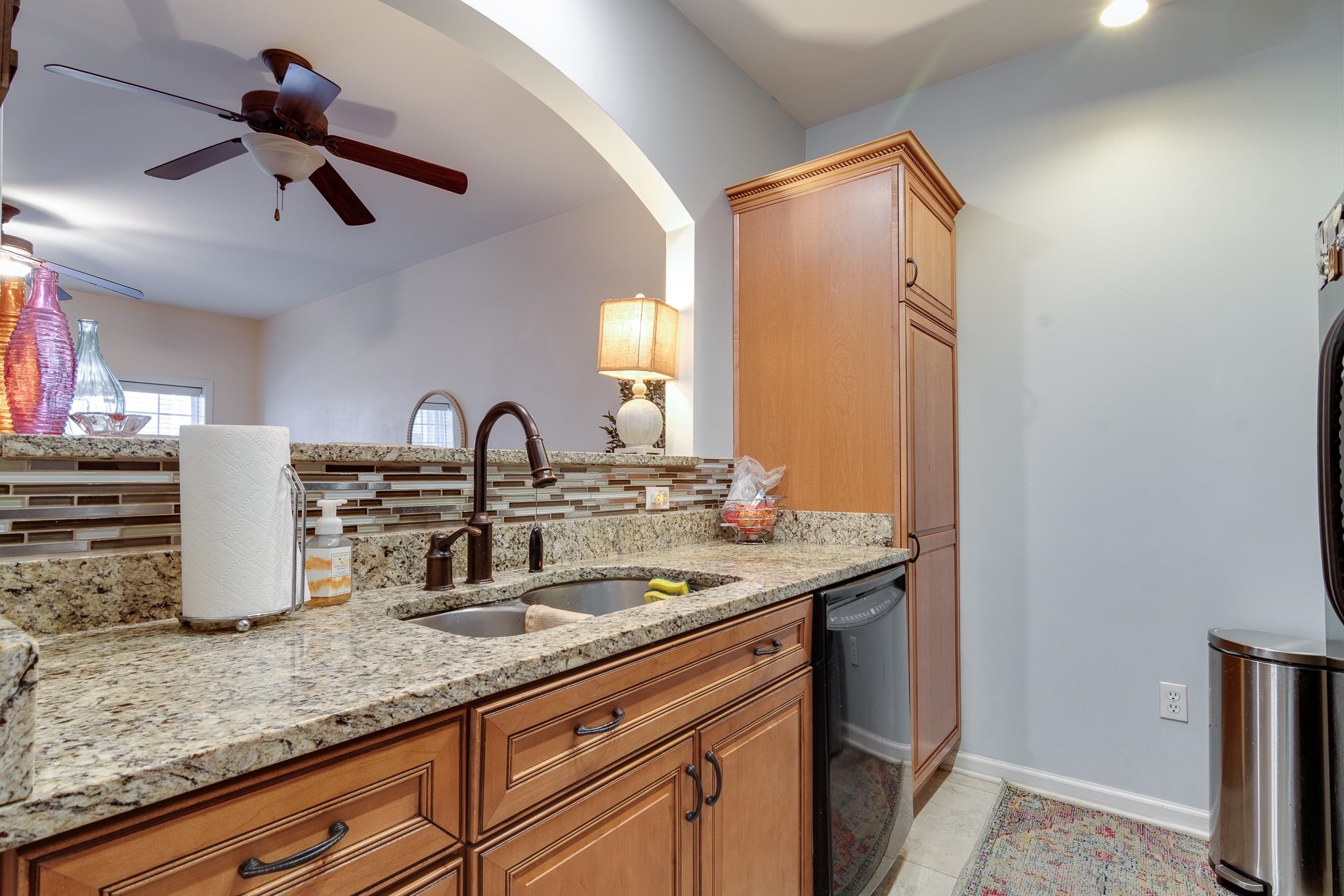 665 TENNESSEE ST Unit: 206