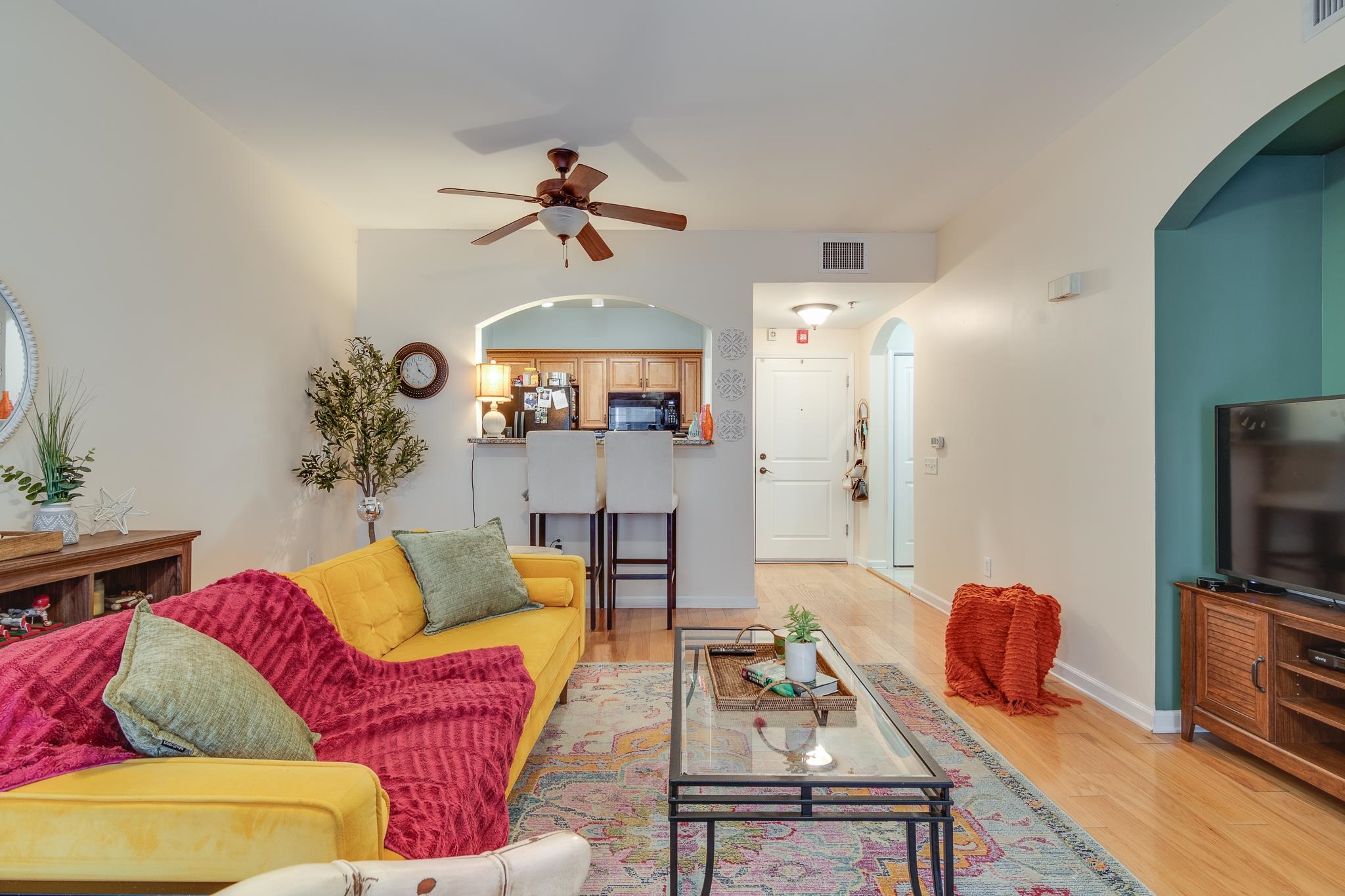 665 TENNESSEE ST Unit: 206