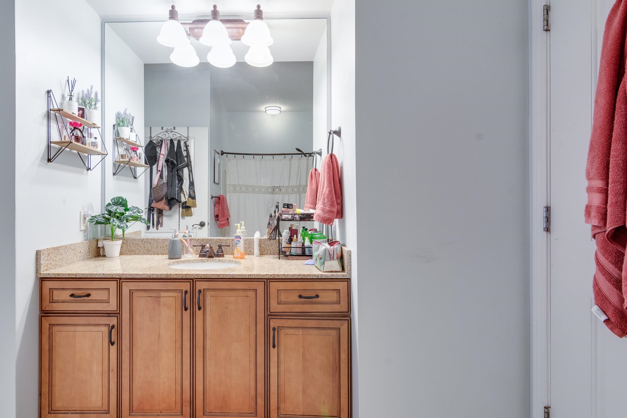 665 TENNESSEE ST Unit: 206