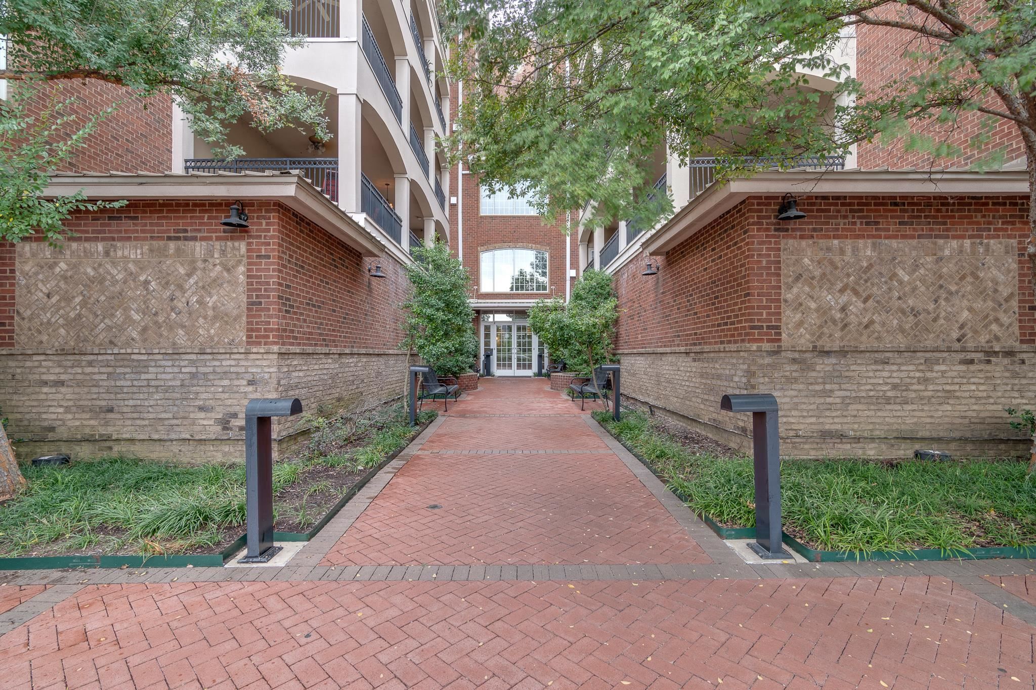 665 TENNESSEE ST Unit: 206