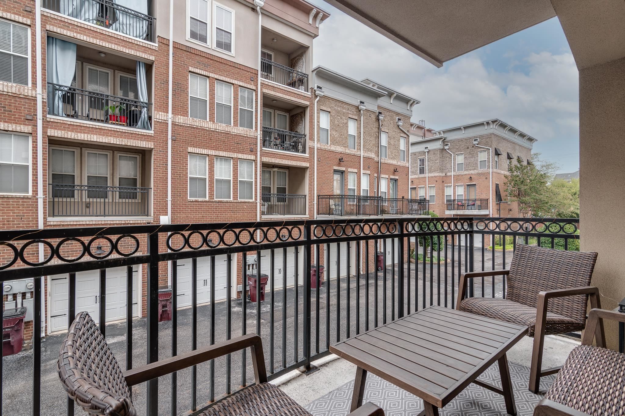 665 TENNESSEE ST Unit: 206
