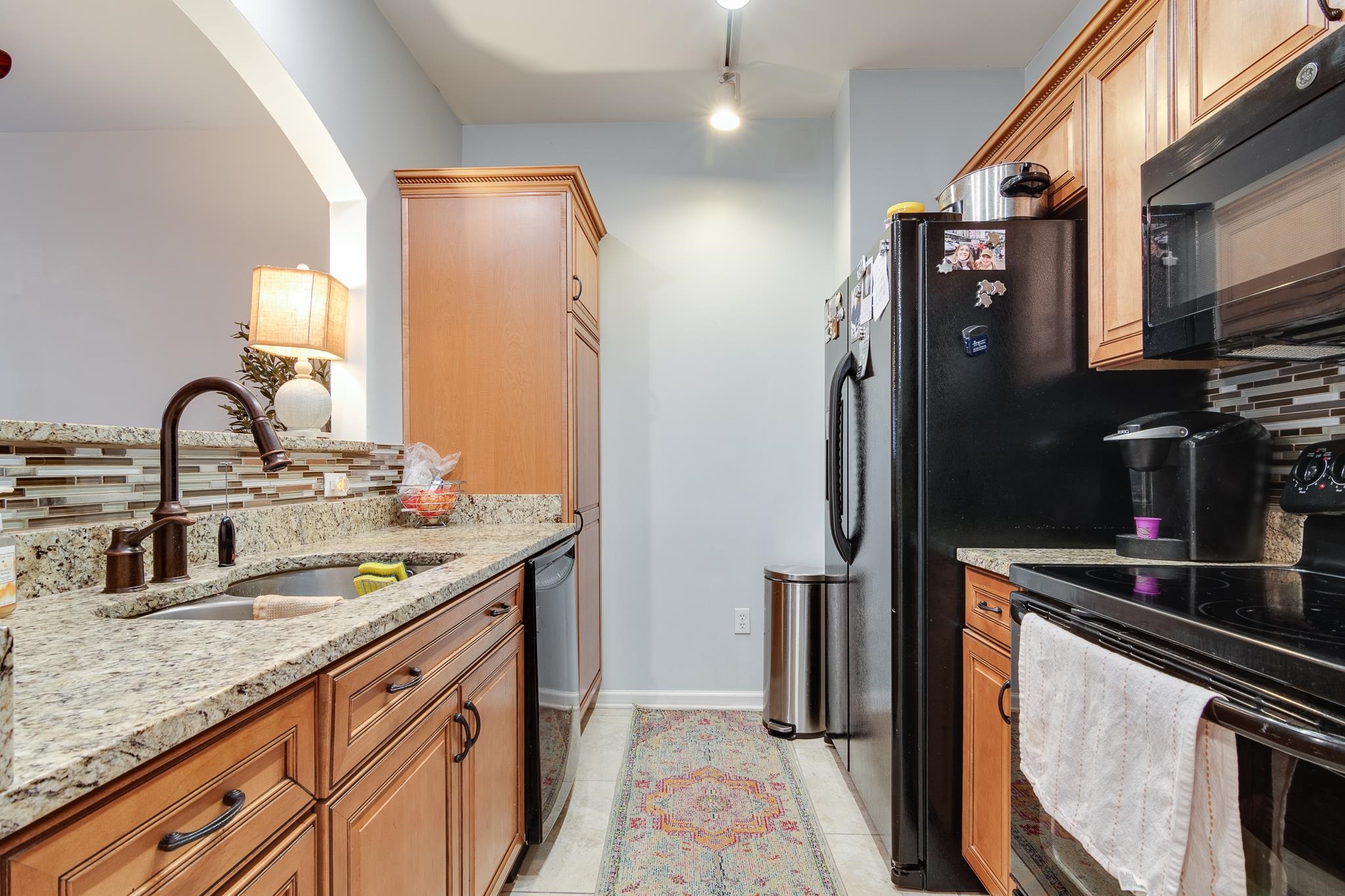 665 TENNESSEE ST Unit: 206