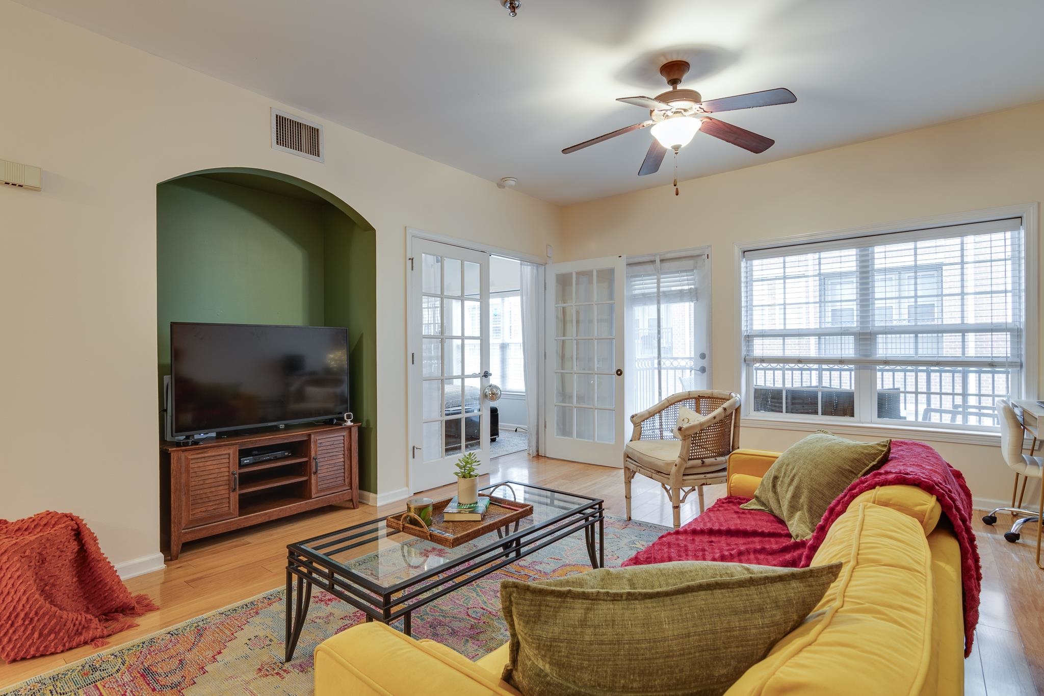 665 TENNESSEE ST Unit: 206