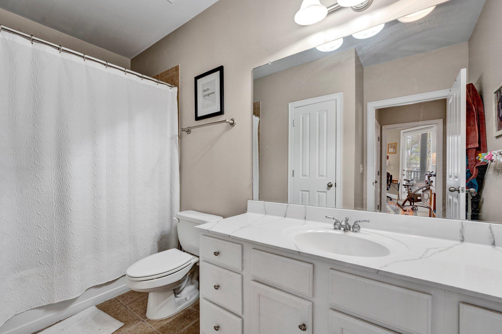 680 HARBOR BEND DR Unit: 107