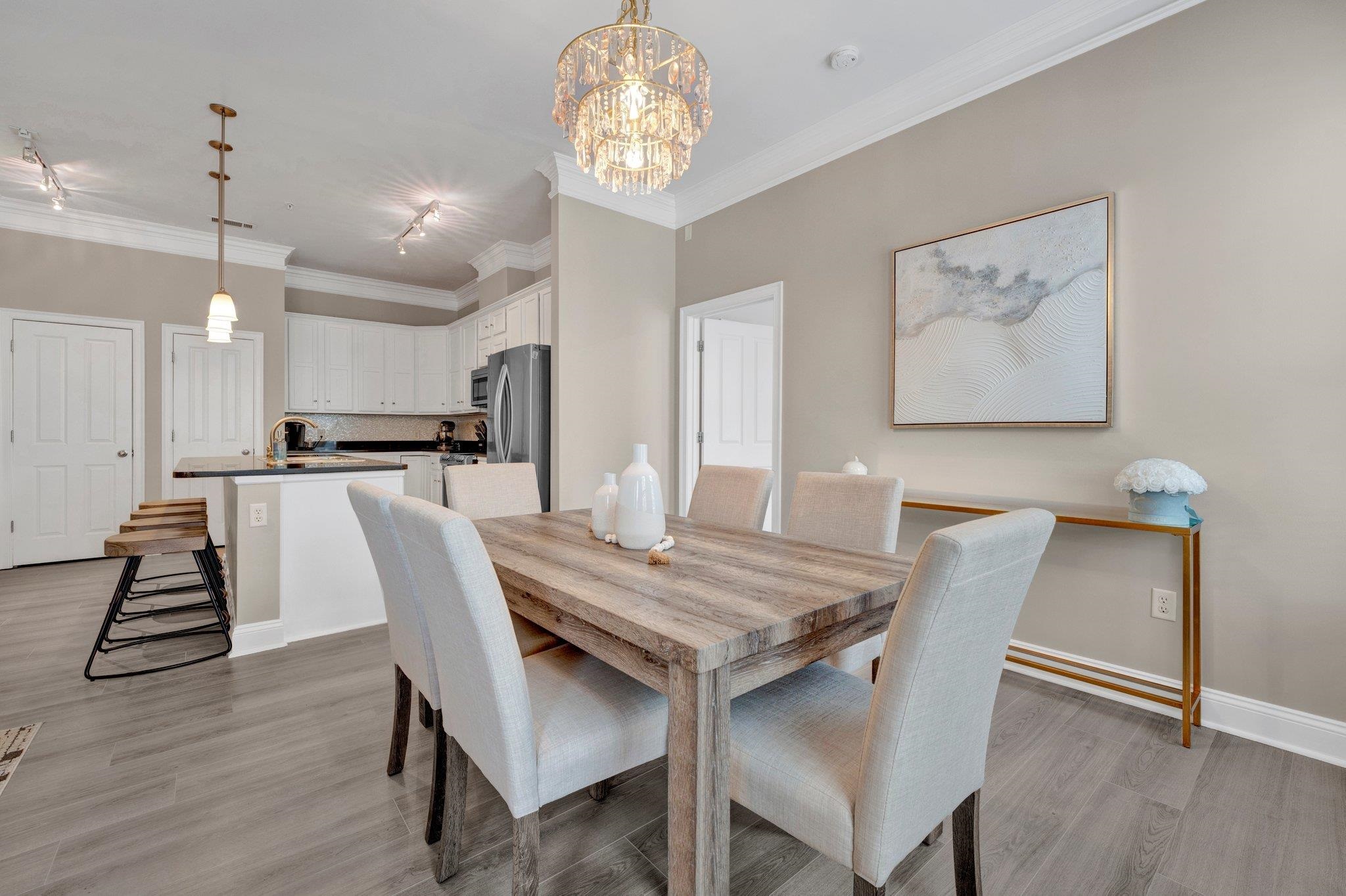 680 HARBOR BEND DR Unit: 107