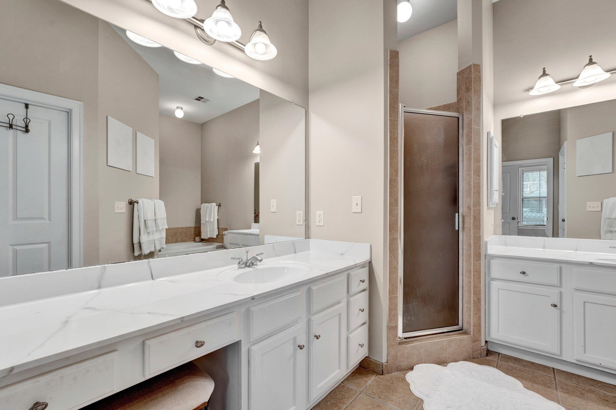 680 HARBOR BEND DR Unit: 107