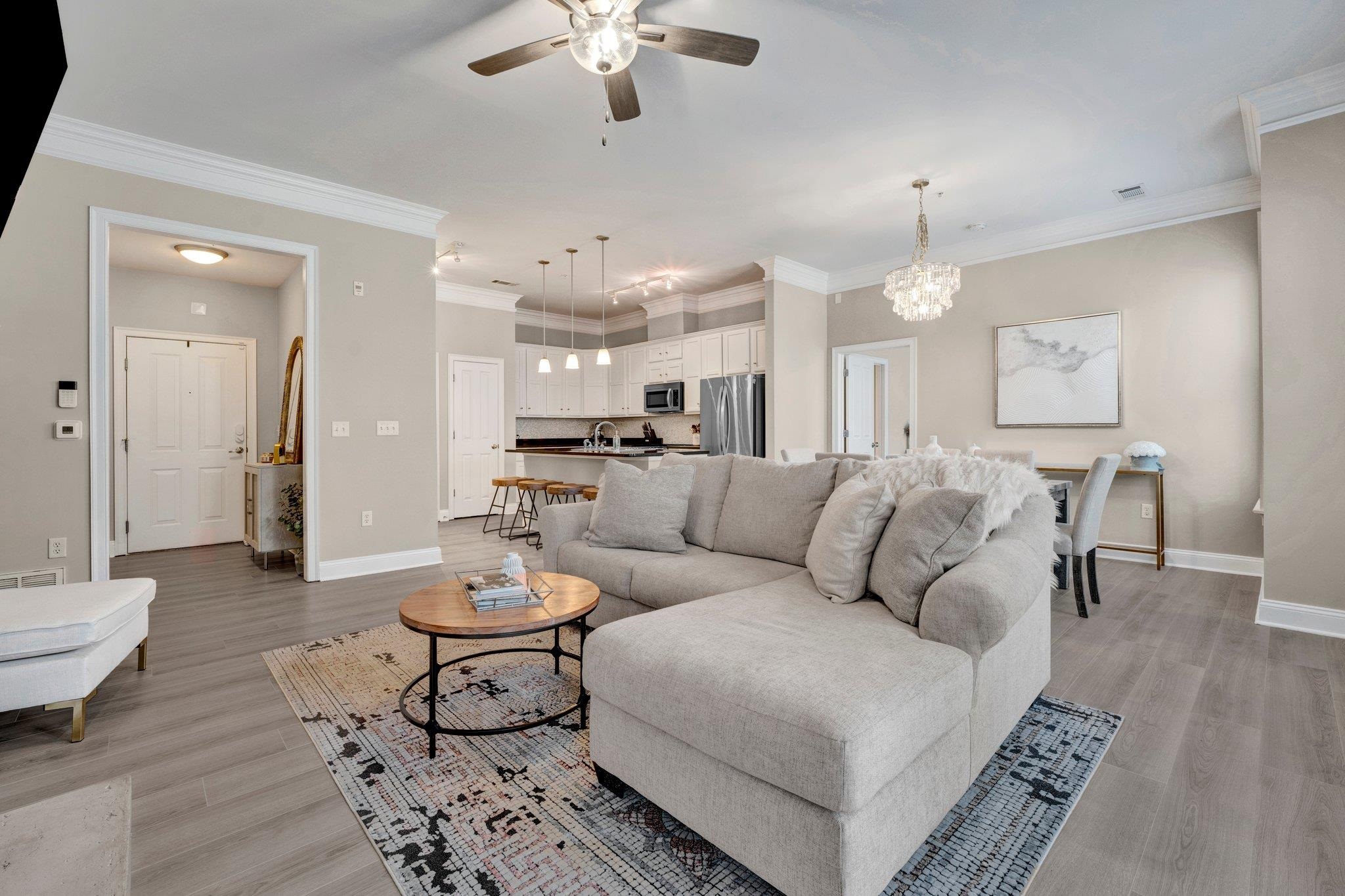 680 HARBOR BEND DR Unit: 107