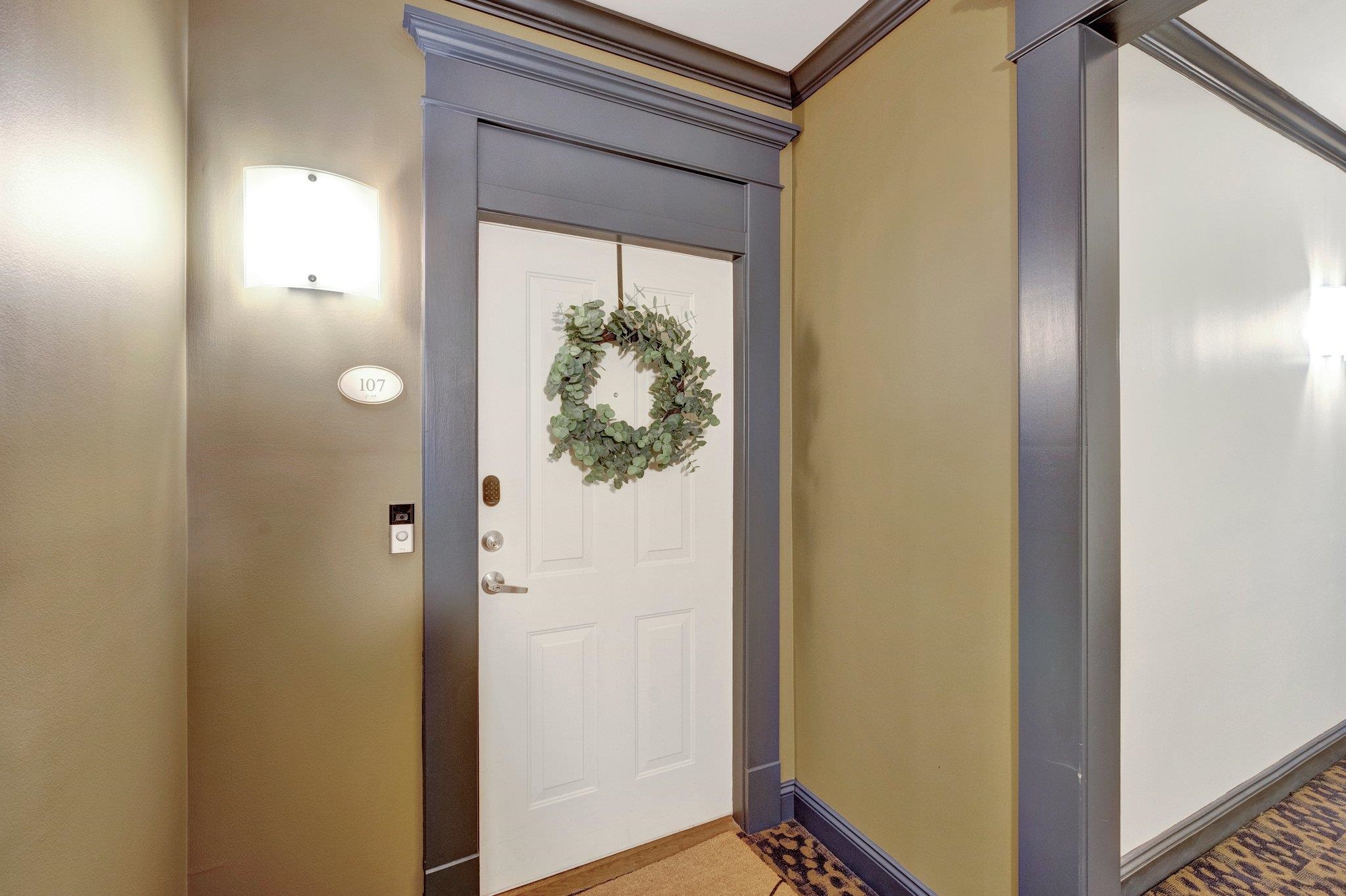 680 HARBOR BEND DR Unit: 107