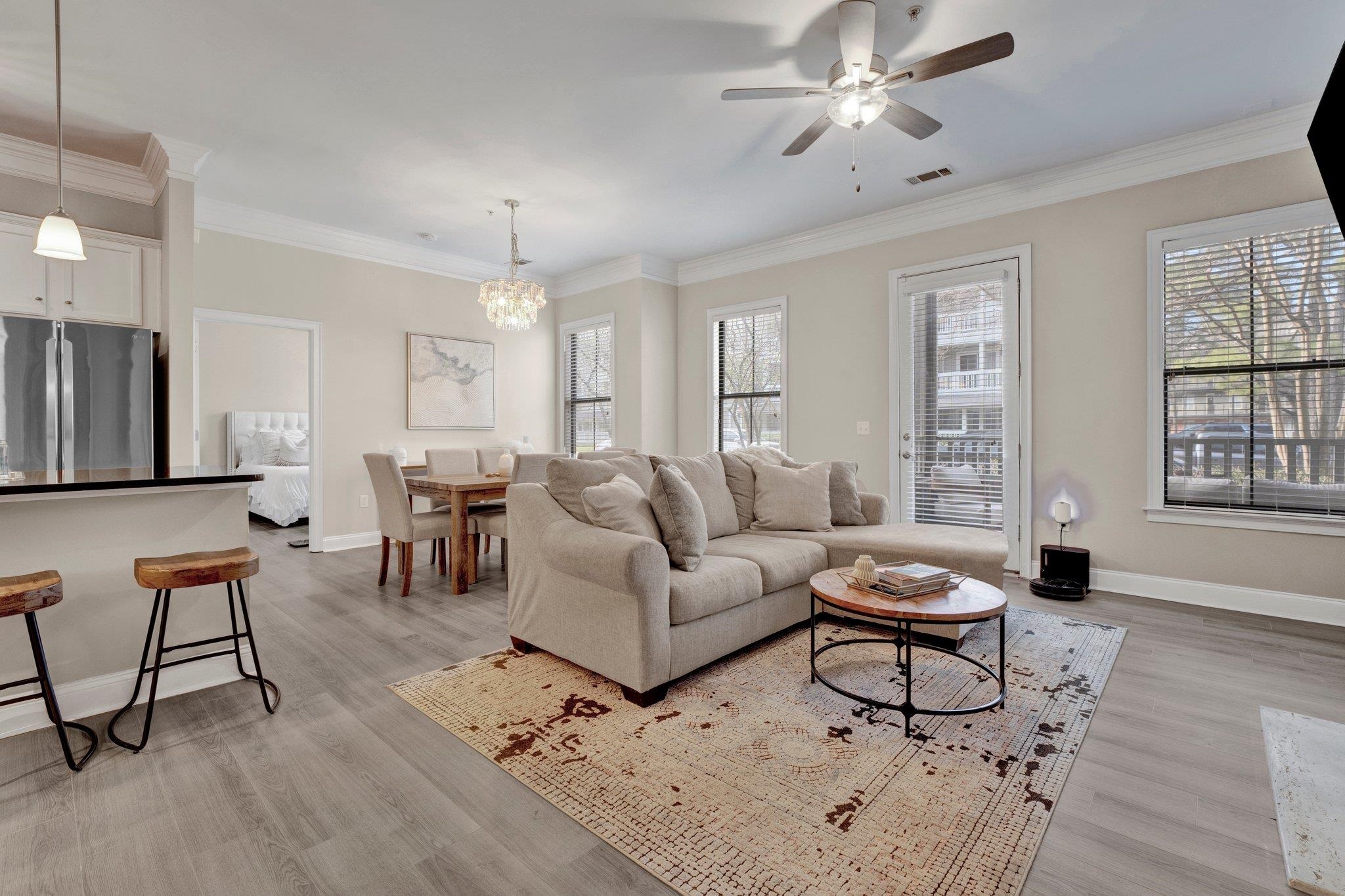 680 HARBOR BEND DR Unit: 107