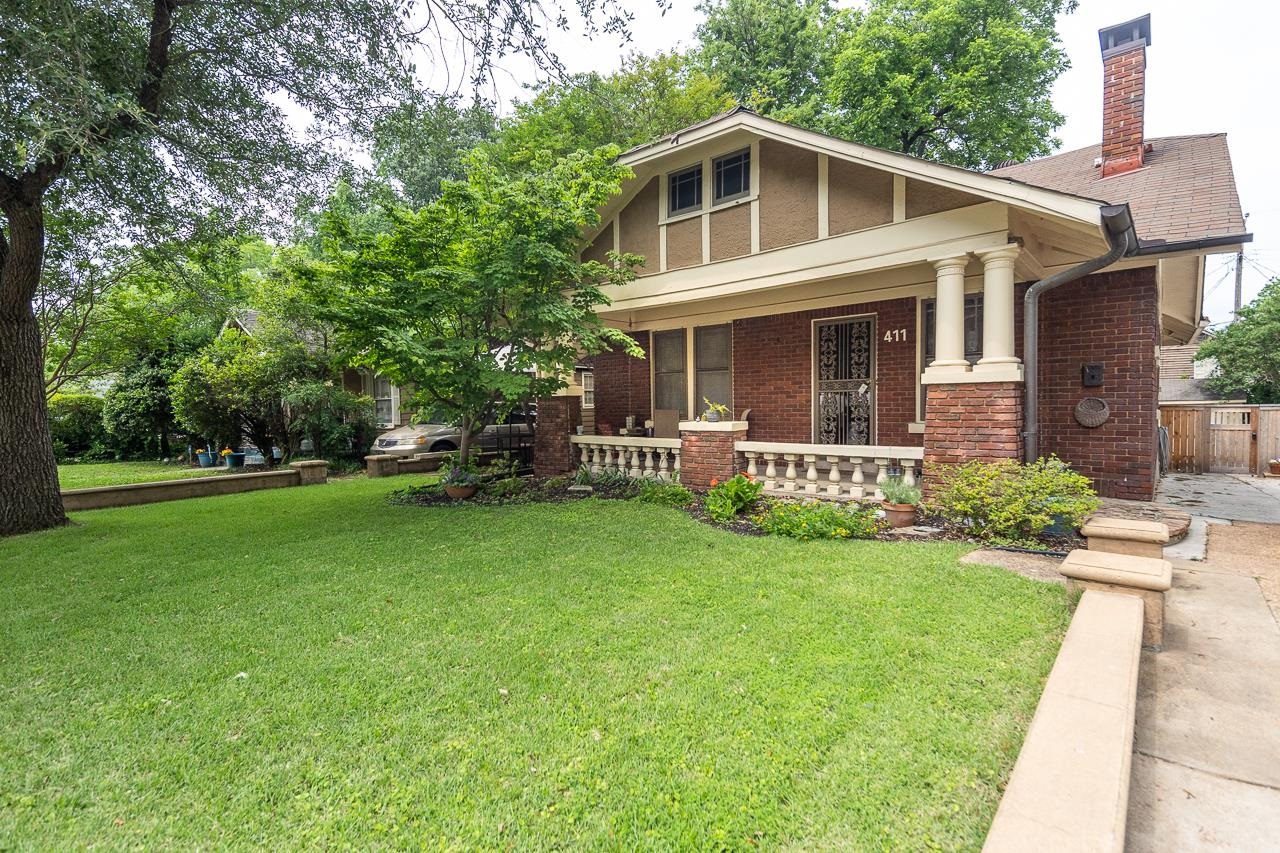 411 DICKINSON ST