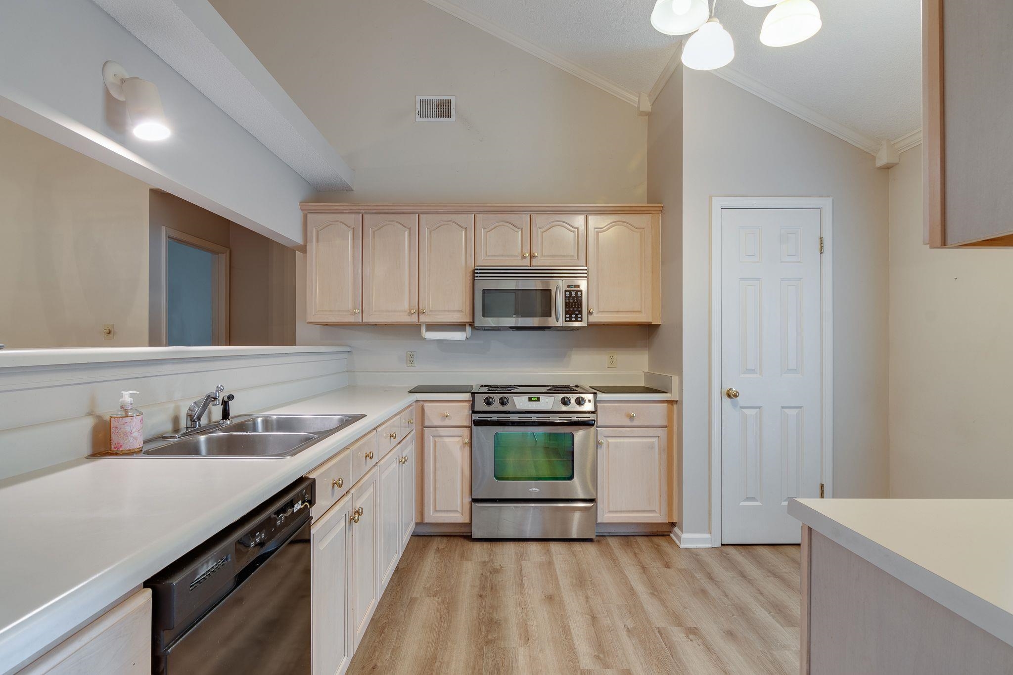 1891 W PHEASANT ACRES LN