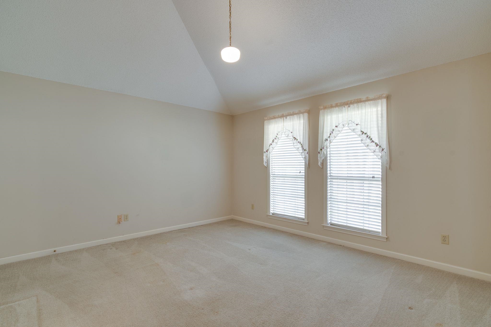 1891 W PHEASANT ACRES LN