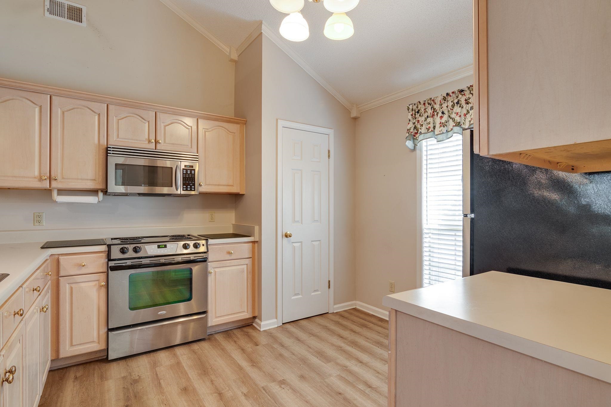 1891 W PHEASANT ACRES LN