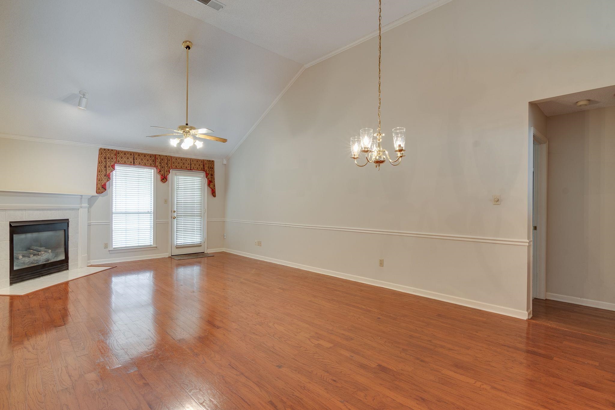 1891 W PHEASANT ACRES LN