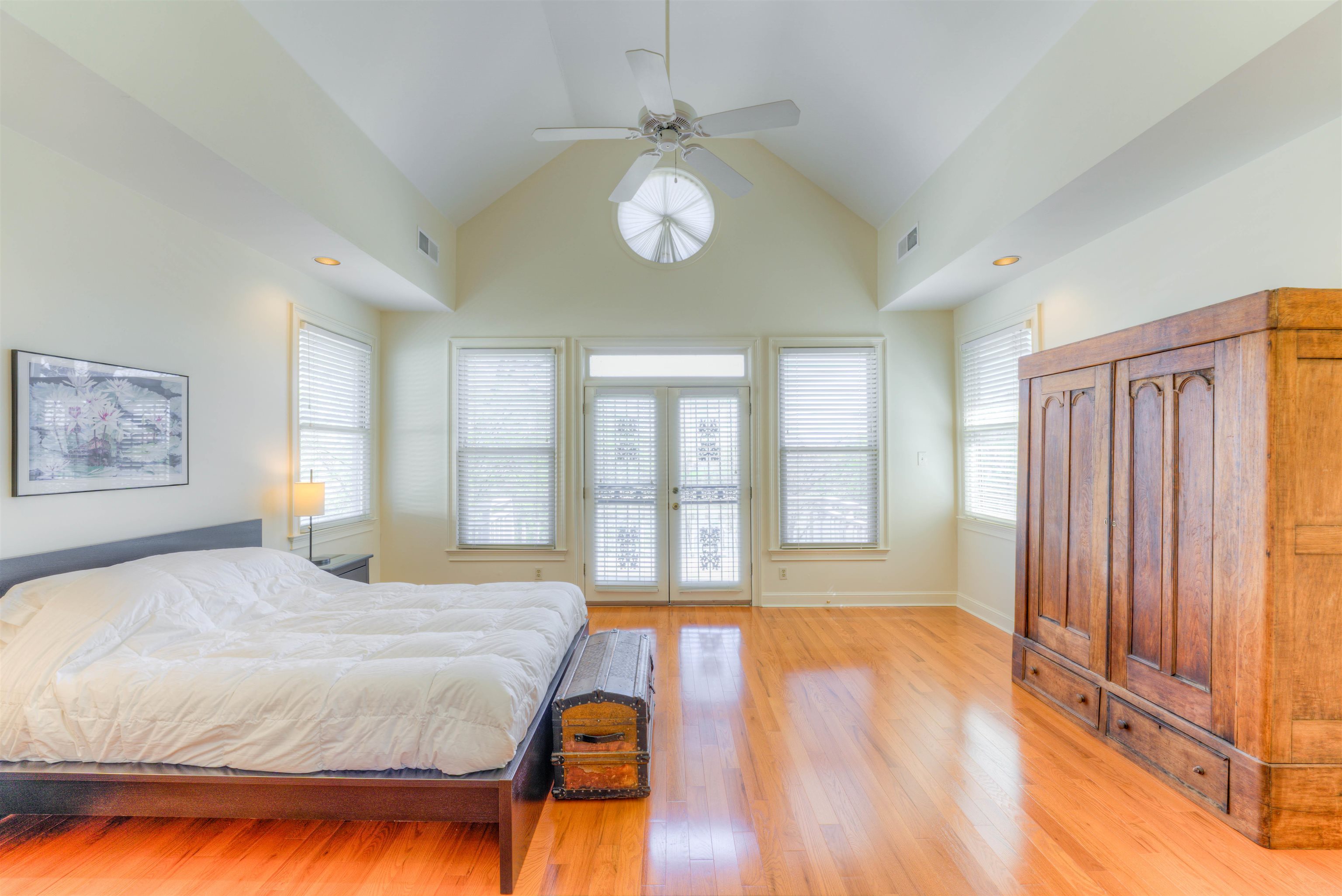 844 HARBOR ISLE CIR E