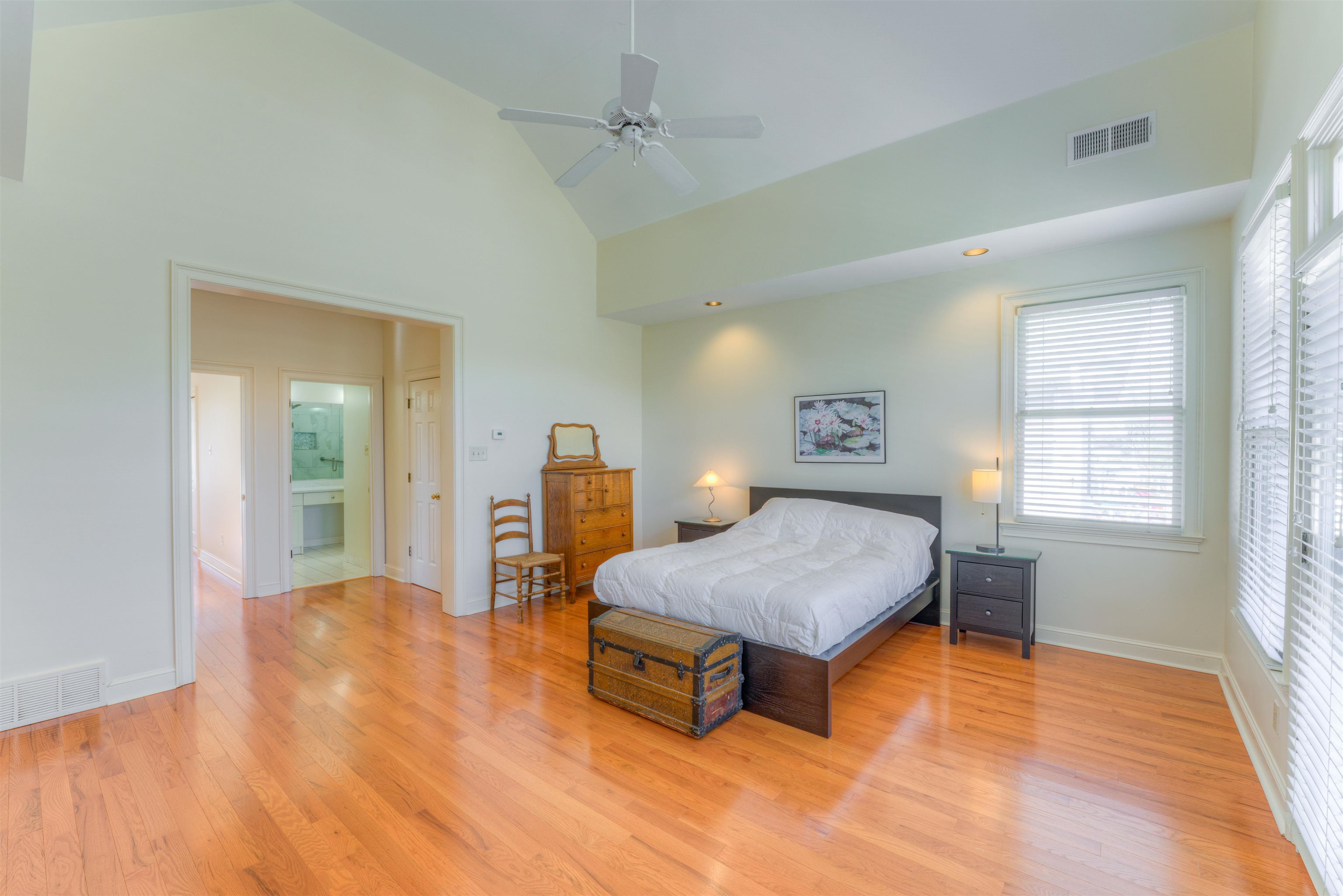 844 HARBOR ISLE CIR E