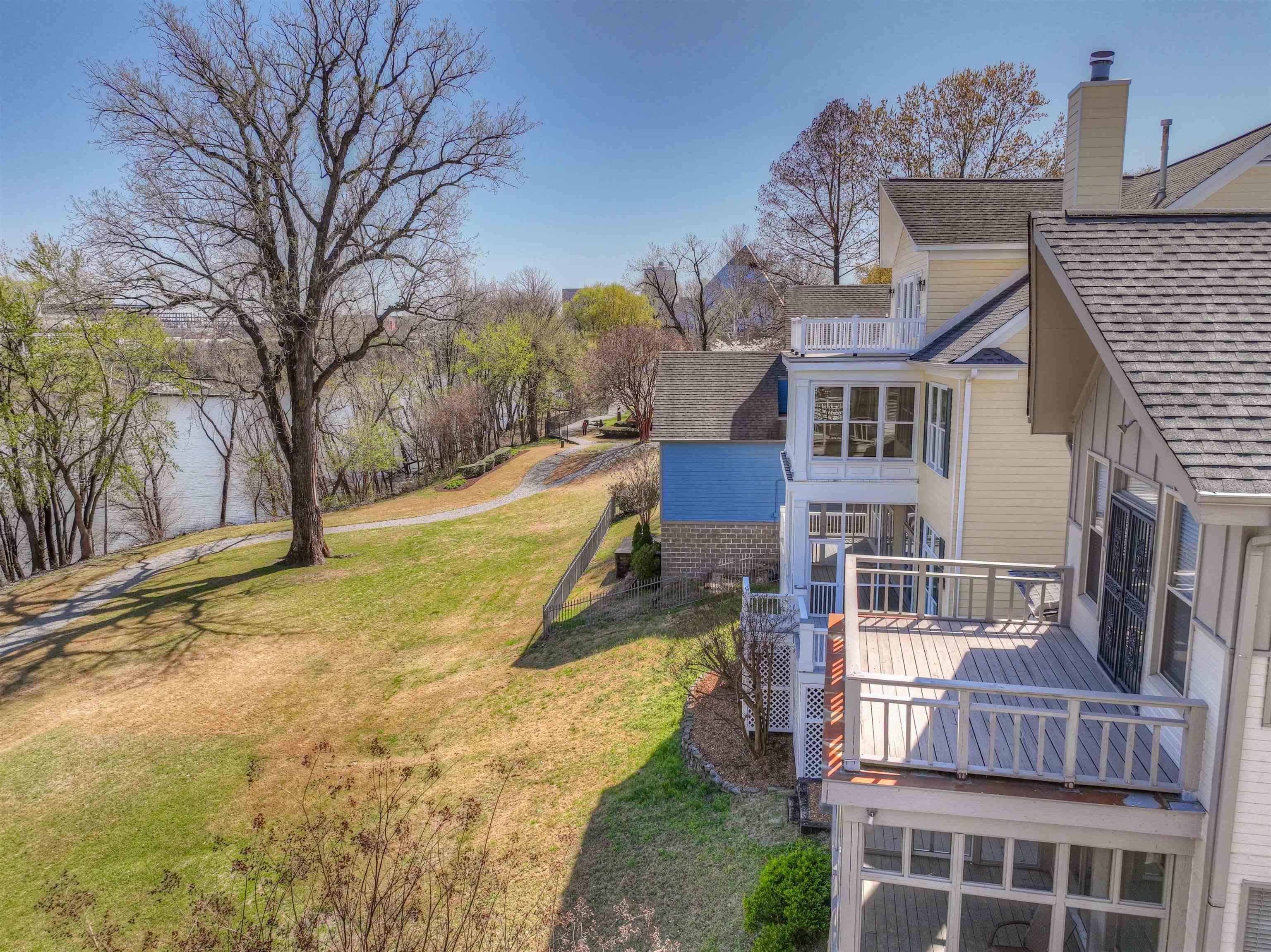 844 HARBOR ISLE CIR E