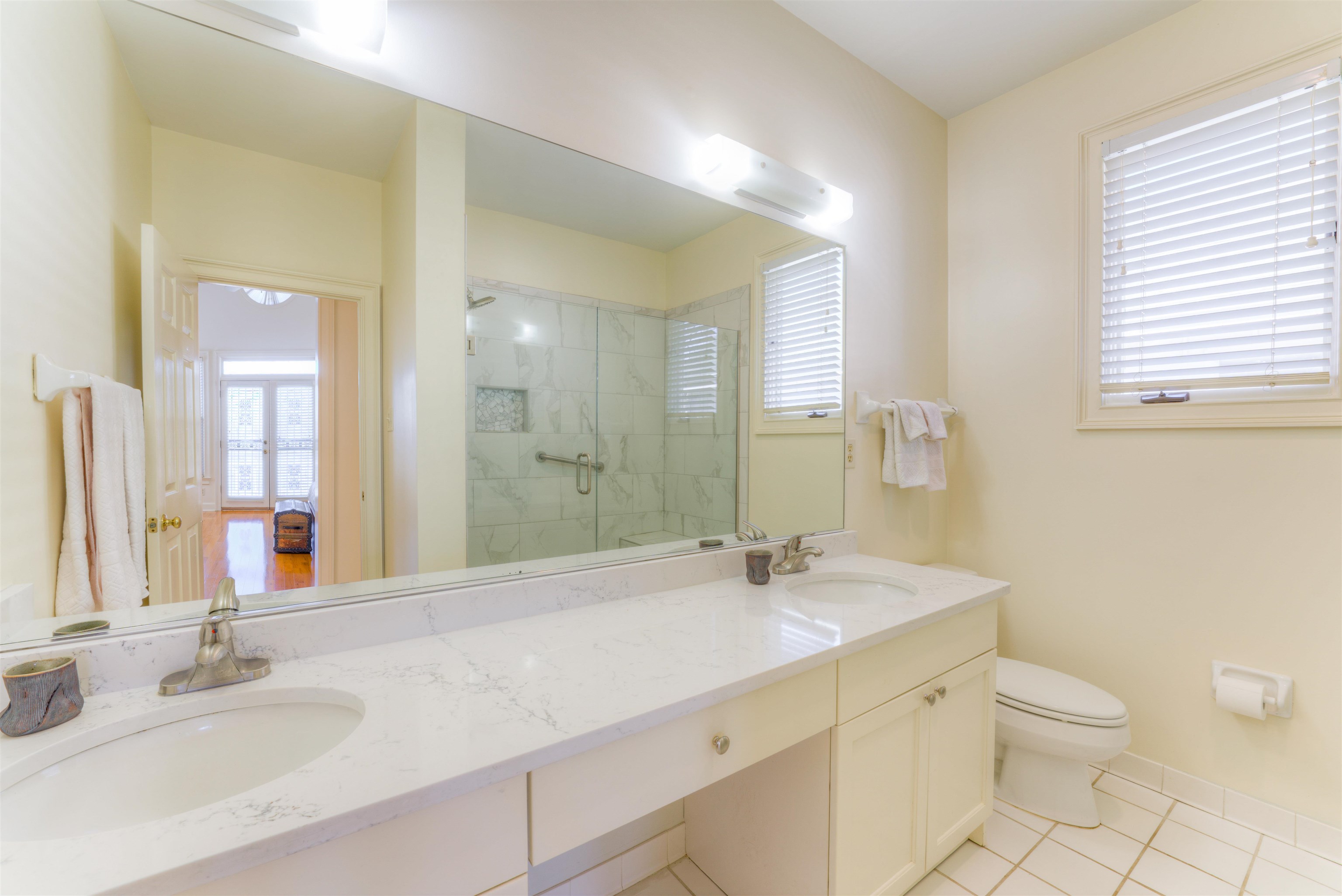 844 HARBOR ISLE CIR E