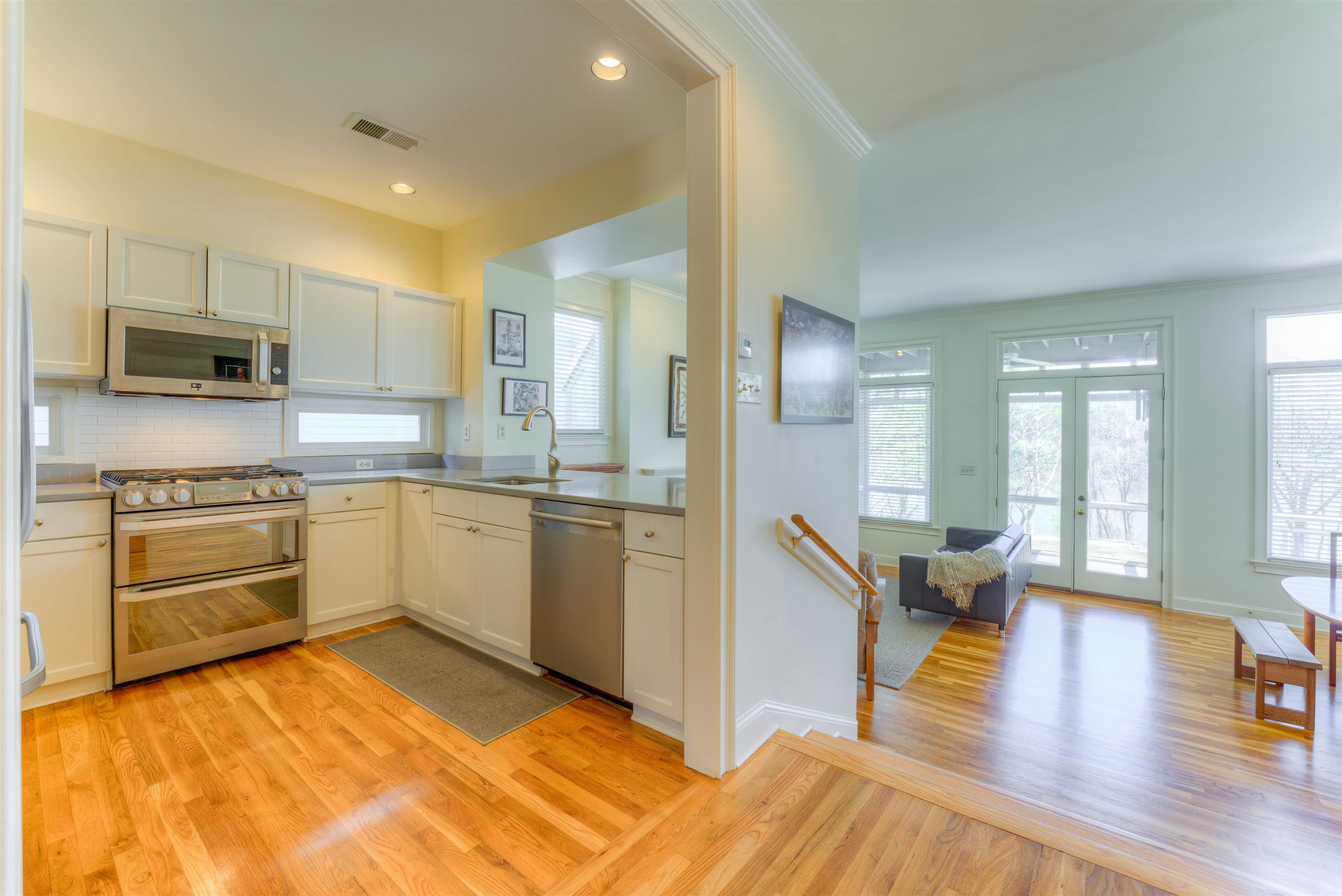 844 HARBOR ISLE CIR E