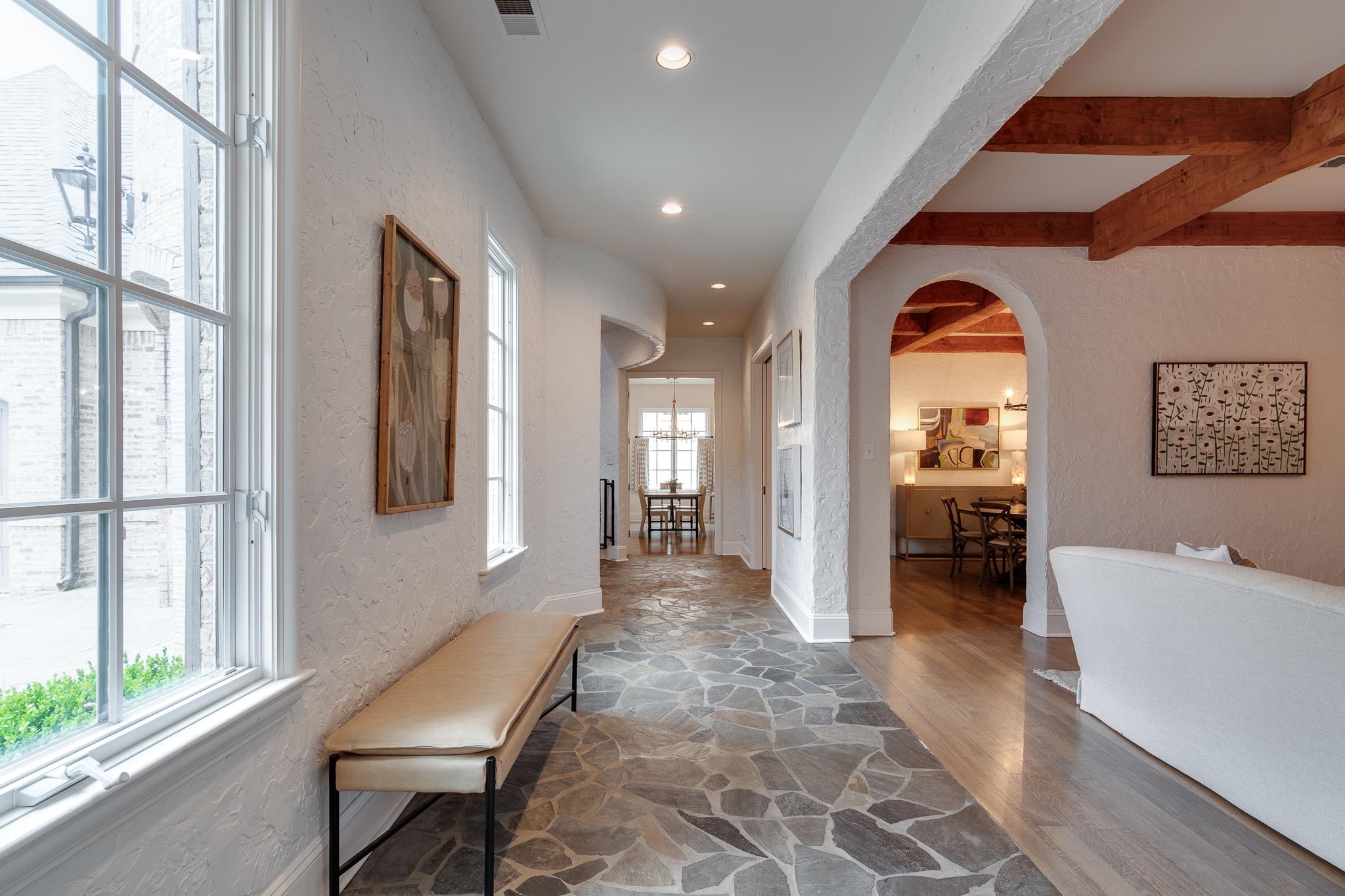 6330 MASSEY WOODS CV