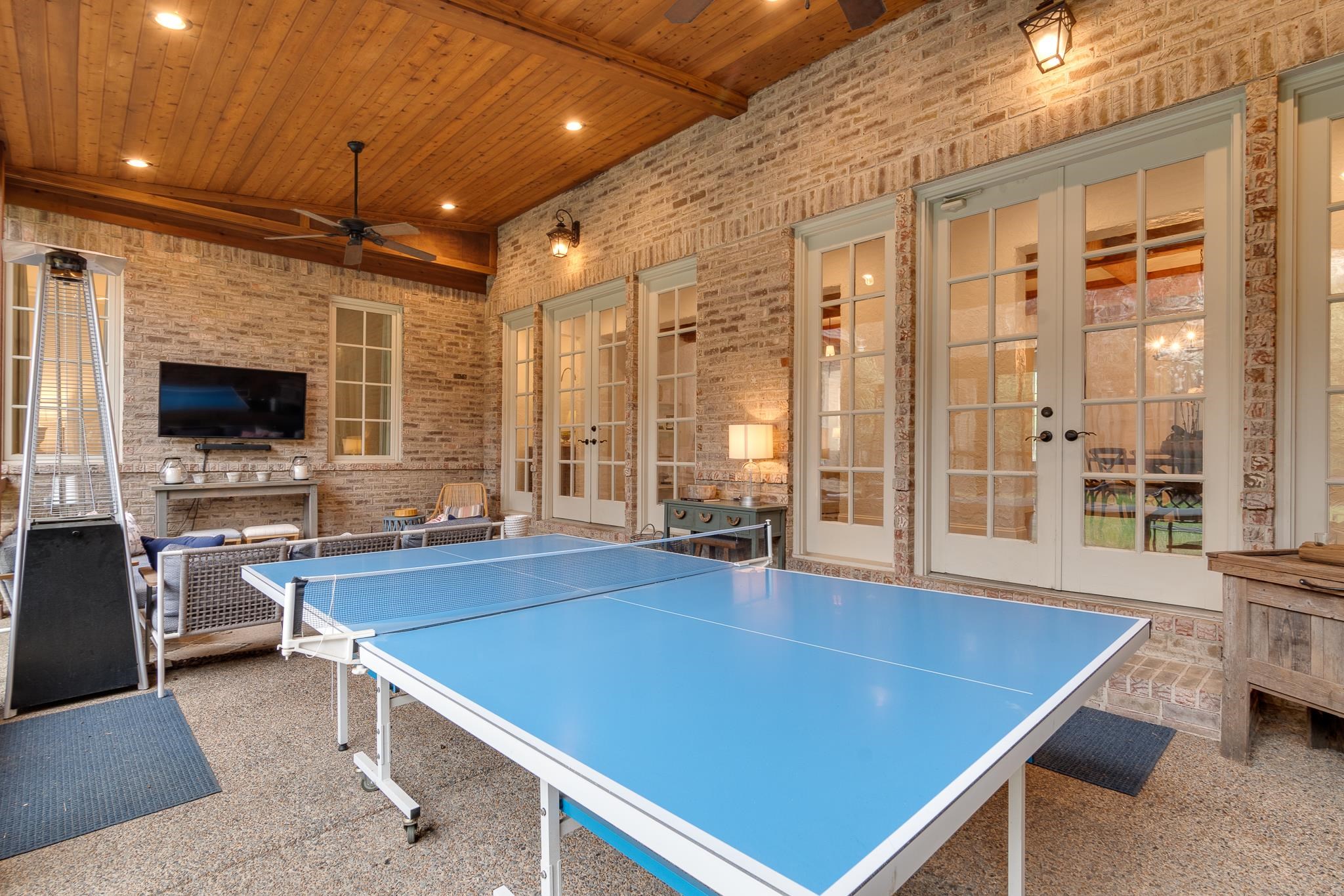 6330 MASSEY WOODS CV