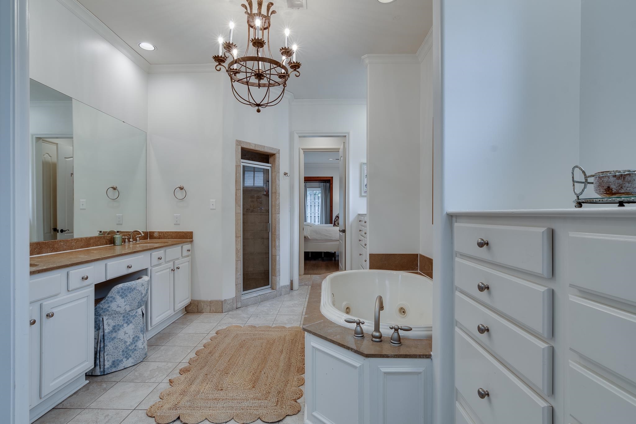 6330 MASSEY WOODS CV